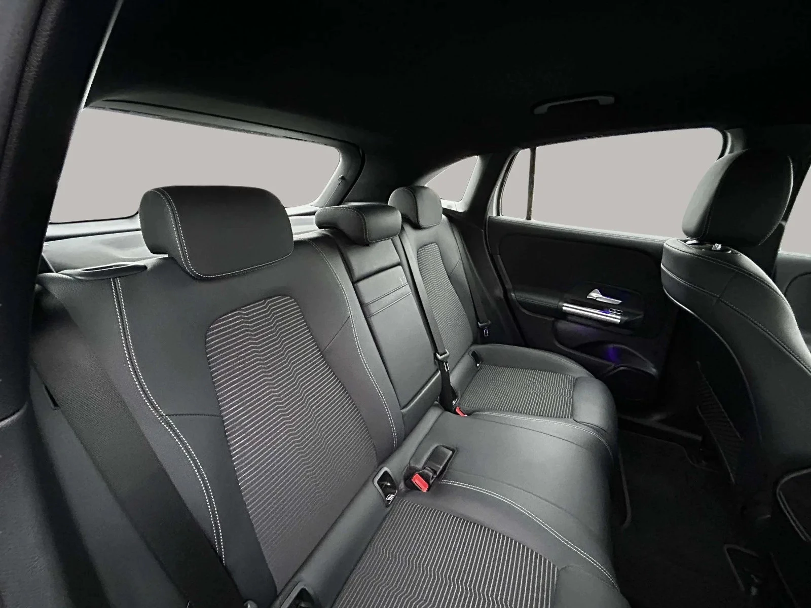 Mercedes-Benz-EQA-image-13