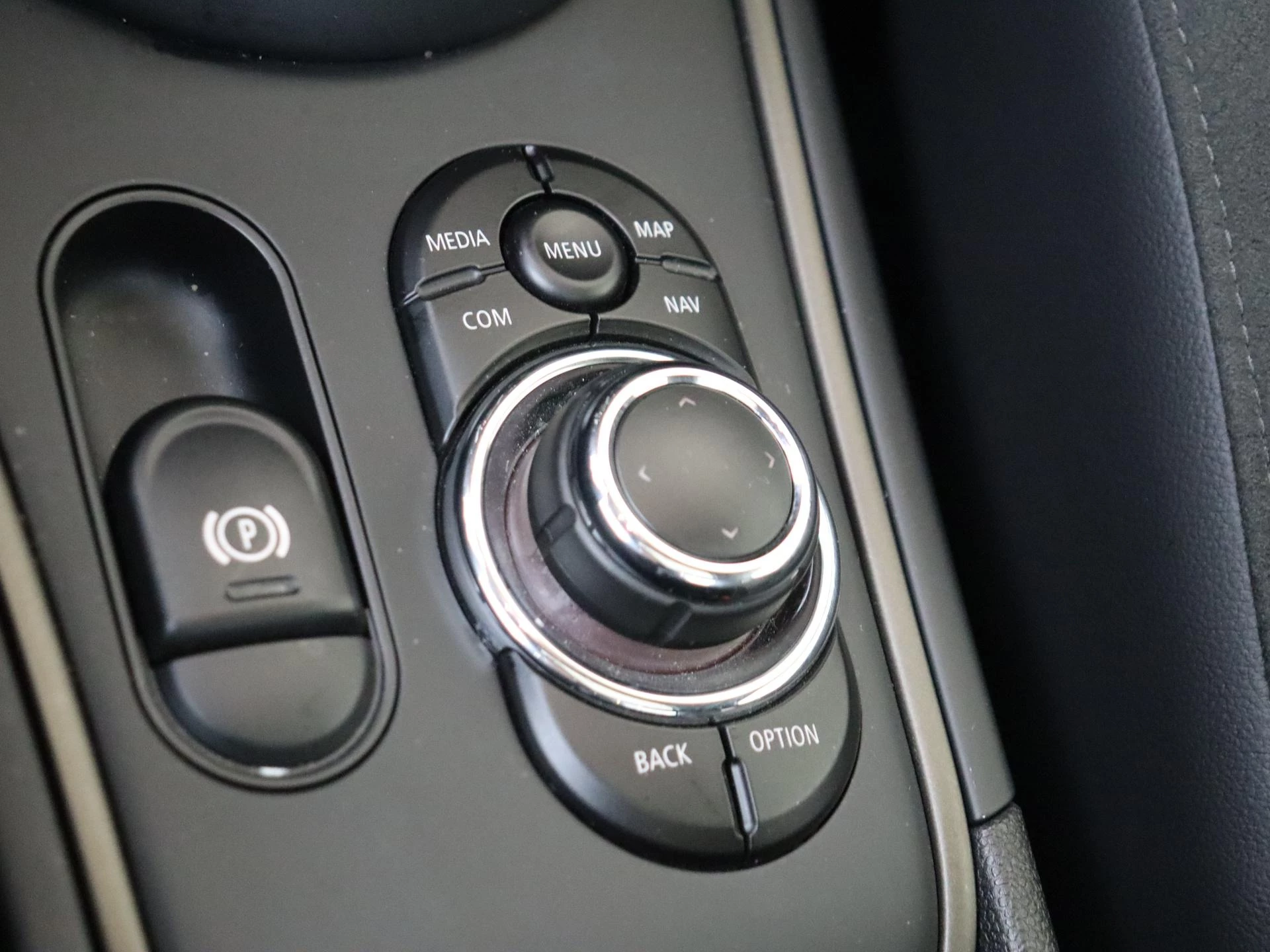 MINI-Countryman-image-20