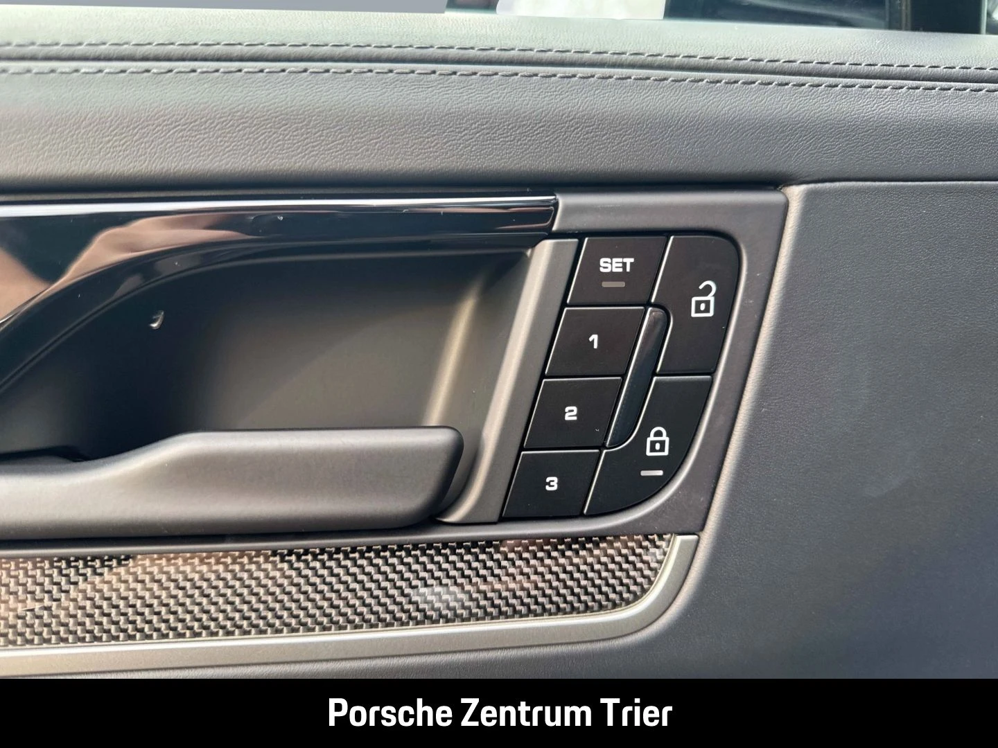 Porsche-Cayenne-image-23