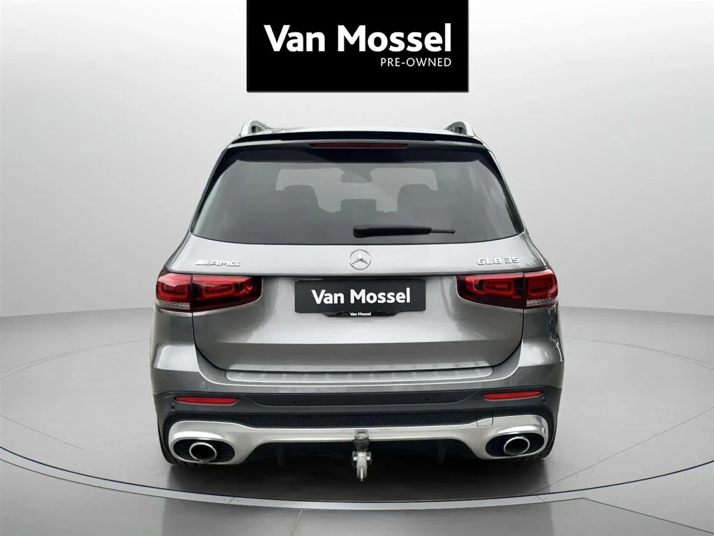 Mercedes-Benz-GLB-image-5