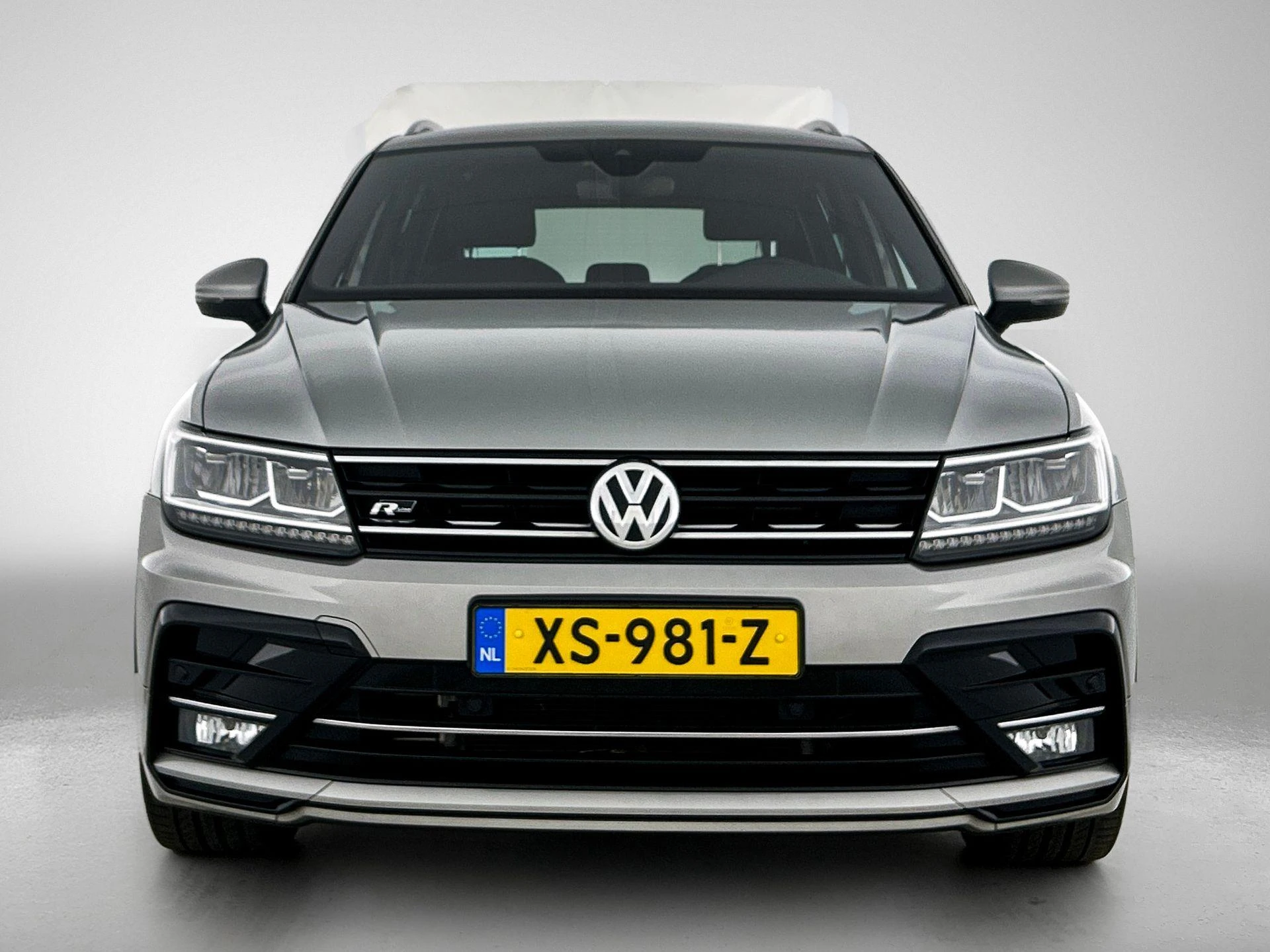 Volkswagen-Tiguan-image-4