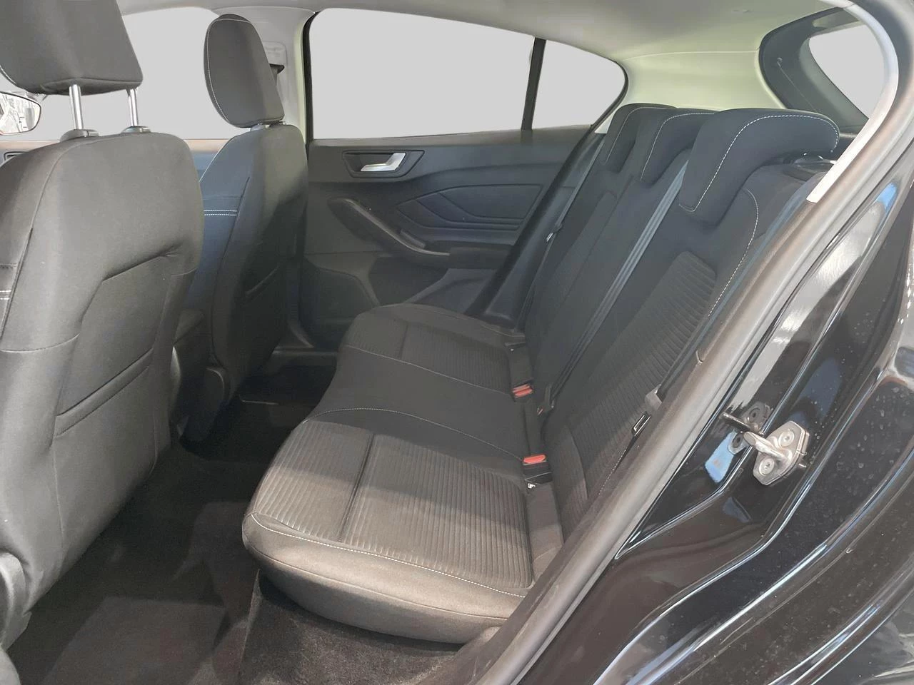 Ford Focus 1.0i EcoBoost MHEV 92kW Titanium