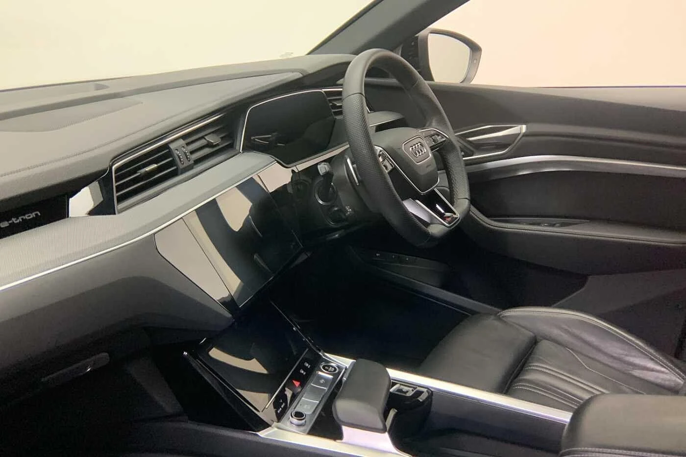 Audi-Q8-image-1