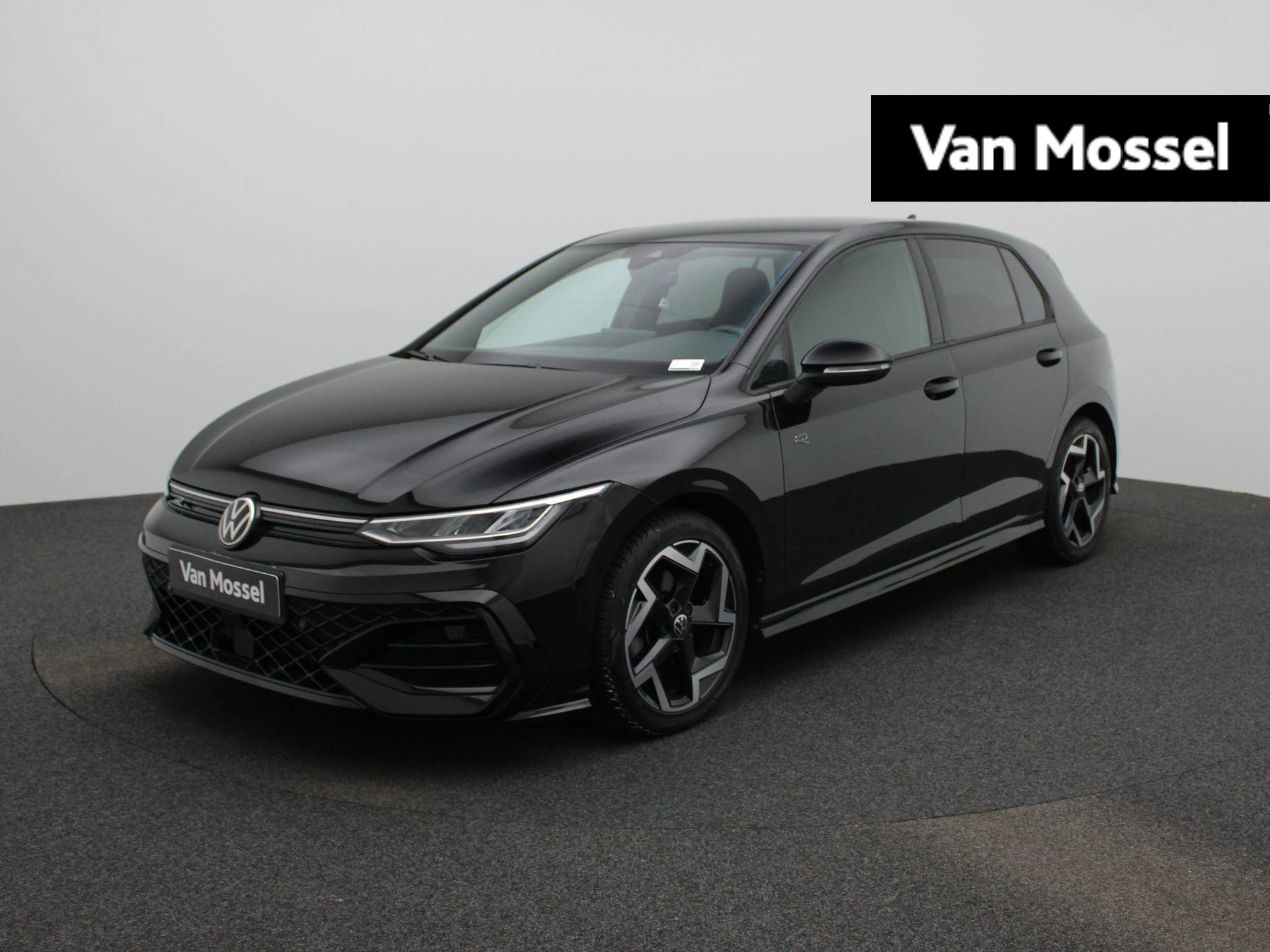 Volkswagen-Golf-image-0