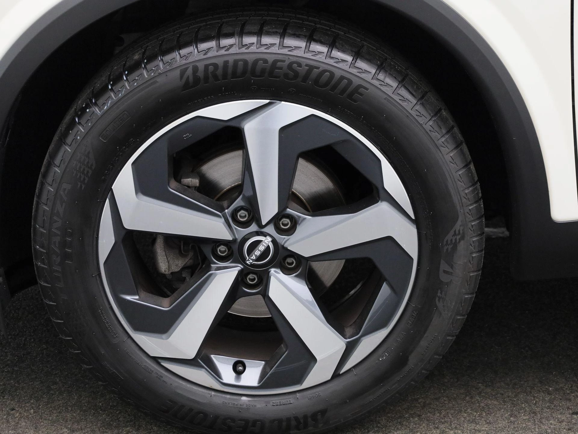 Nissan-QASHQAI-image-12