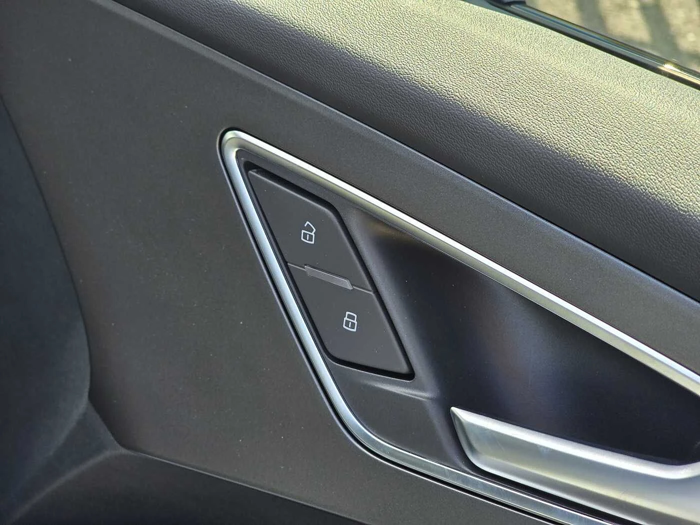 Audi-Q4 e-tron-image-40