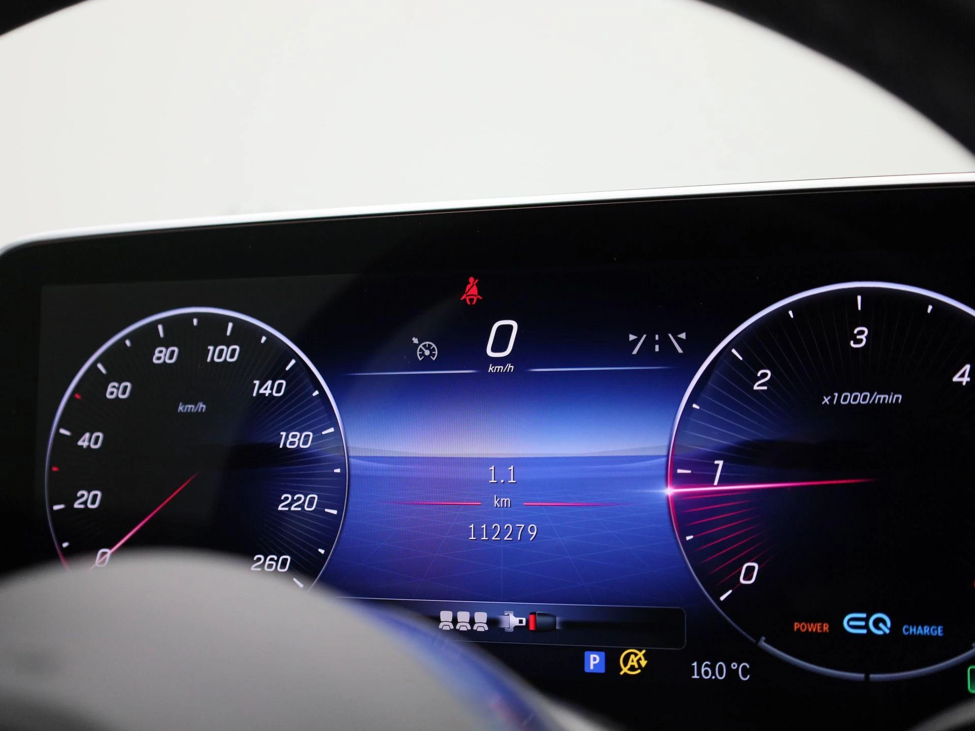 Mercedes-Benz-C-Klasse-image-24