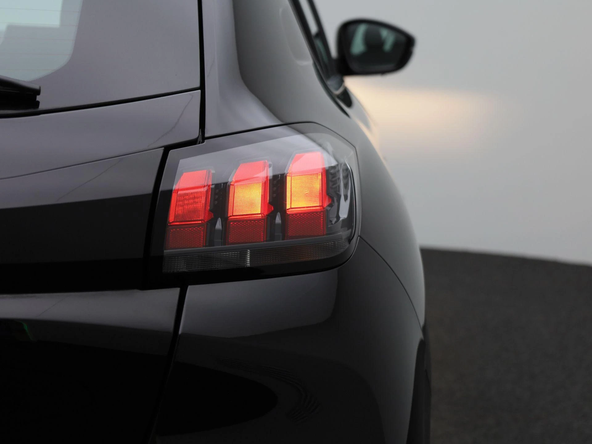 Peugeot-208-image-33