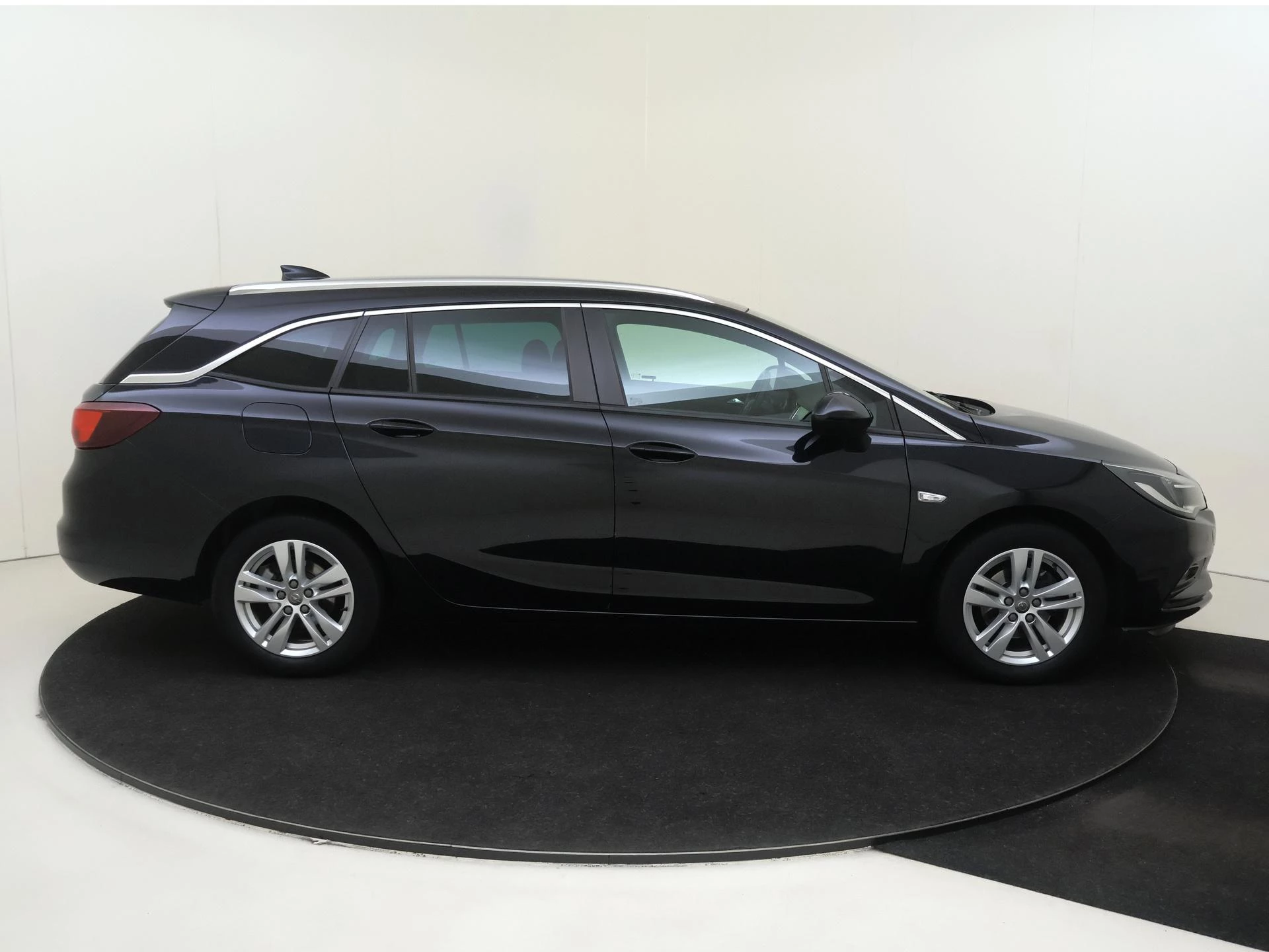 Opel Astra Sports Tourer 1.4 Online Edition