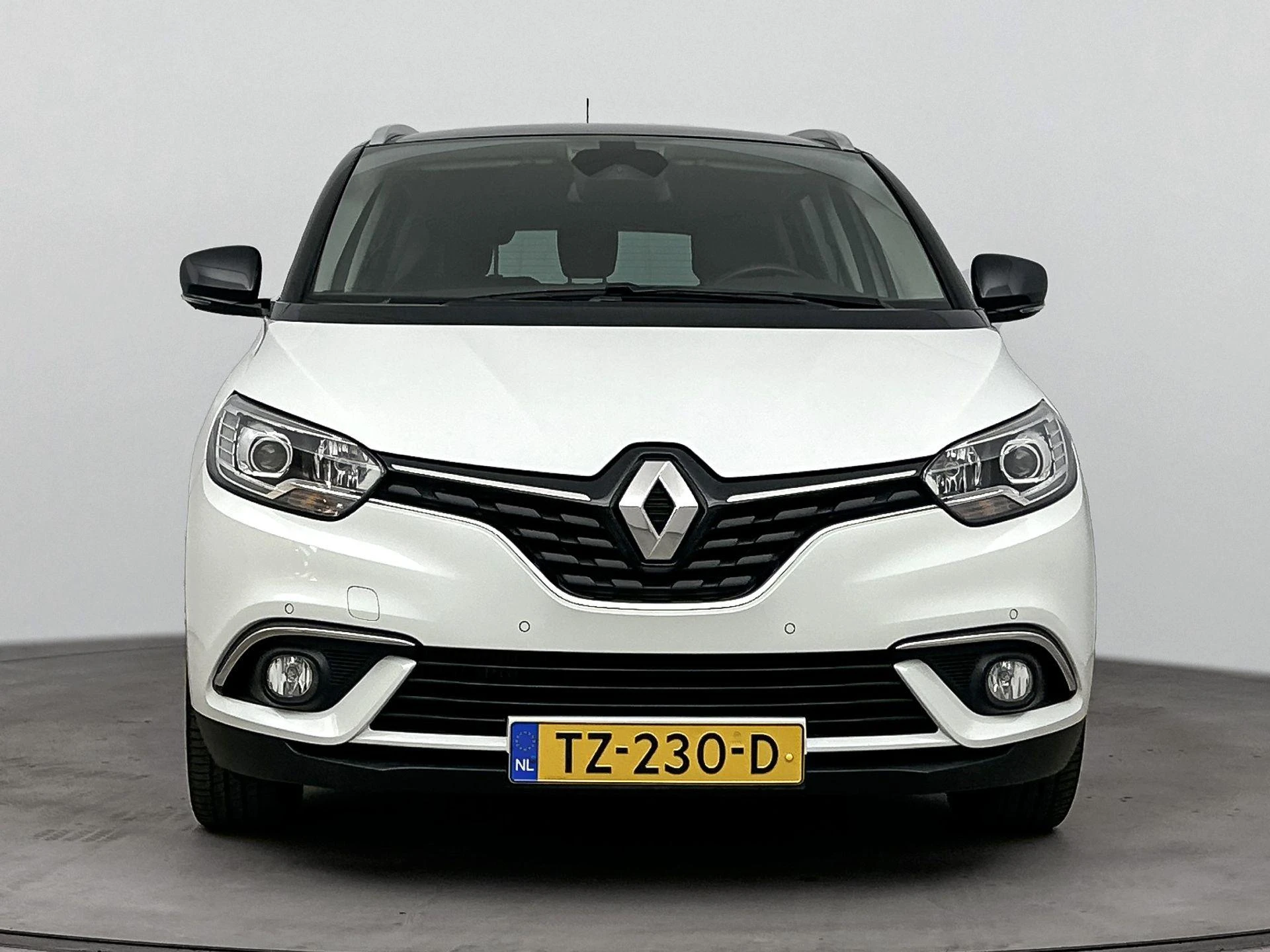 Renault-Grand Scénic-image-4