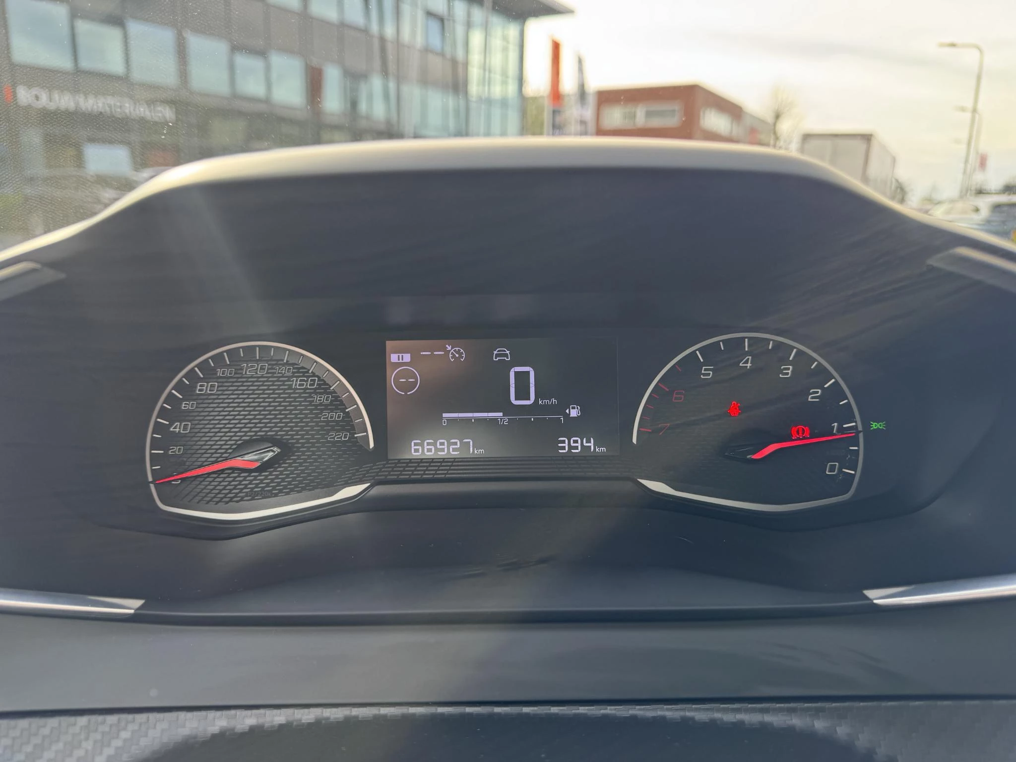 Peugeot-208-image-17
