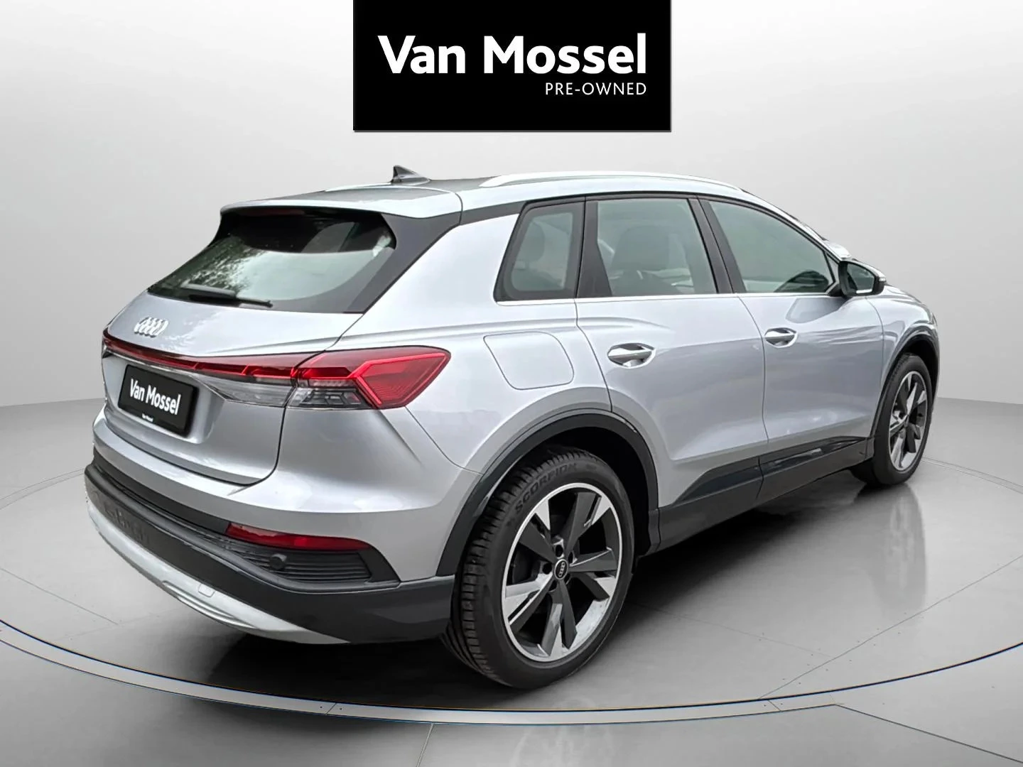 Audi-Q4 e-tron-image-4