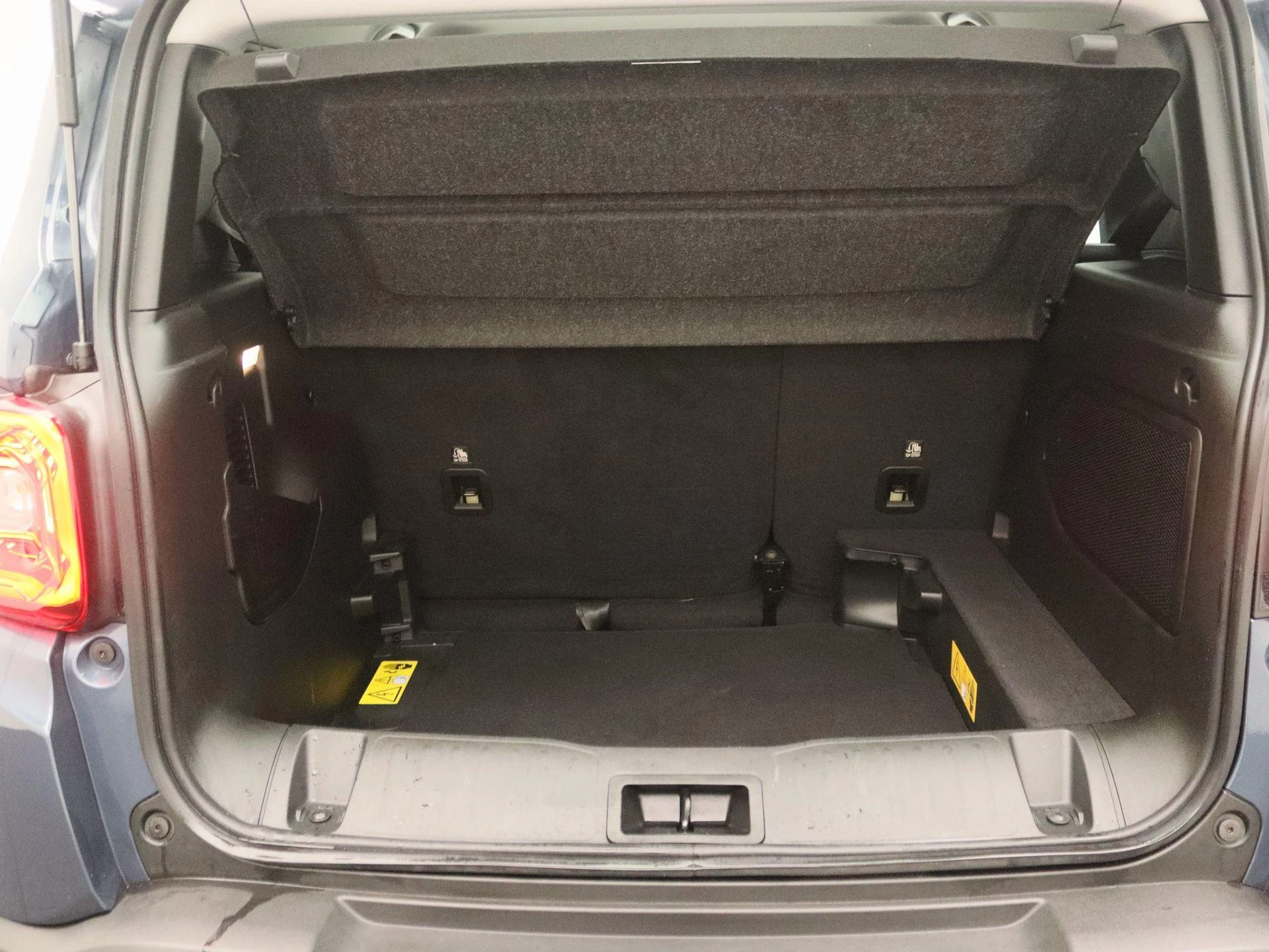 Jeep-Renegade-image-16