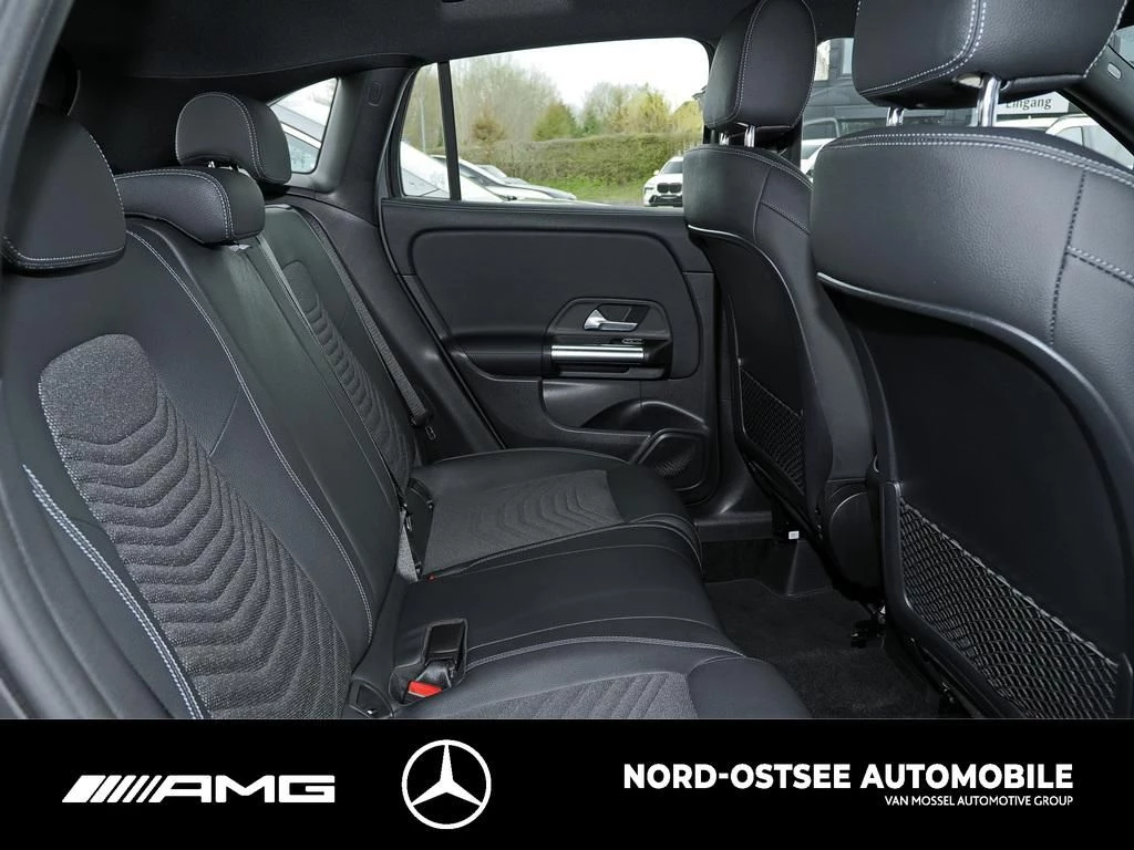 Mercedes-Benz-GLA-image-11
