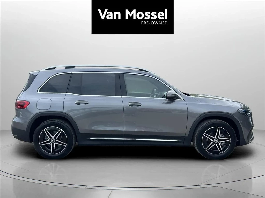 Mercedes-Benz-EQB-image-3