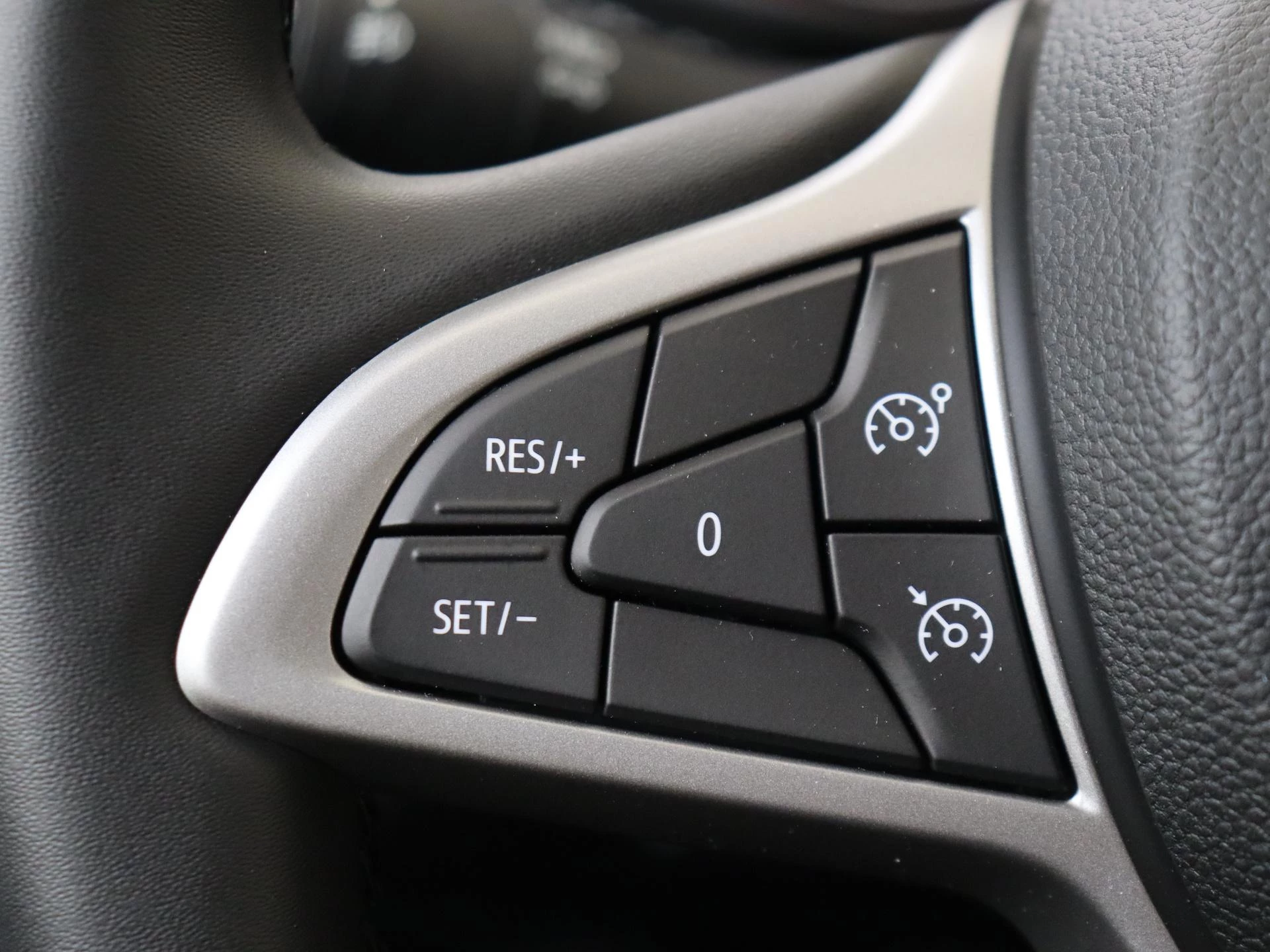 Dacia-Sandero Stepway-image-16