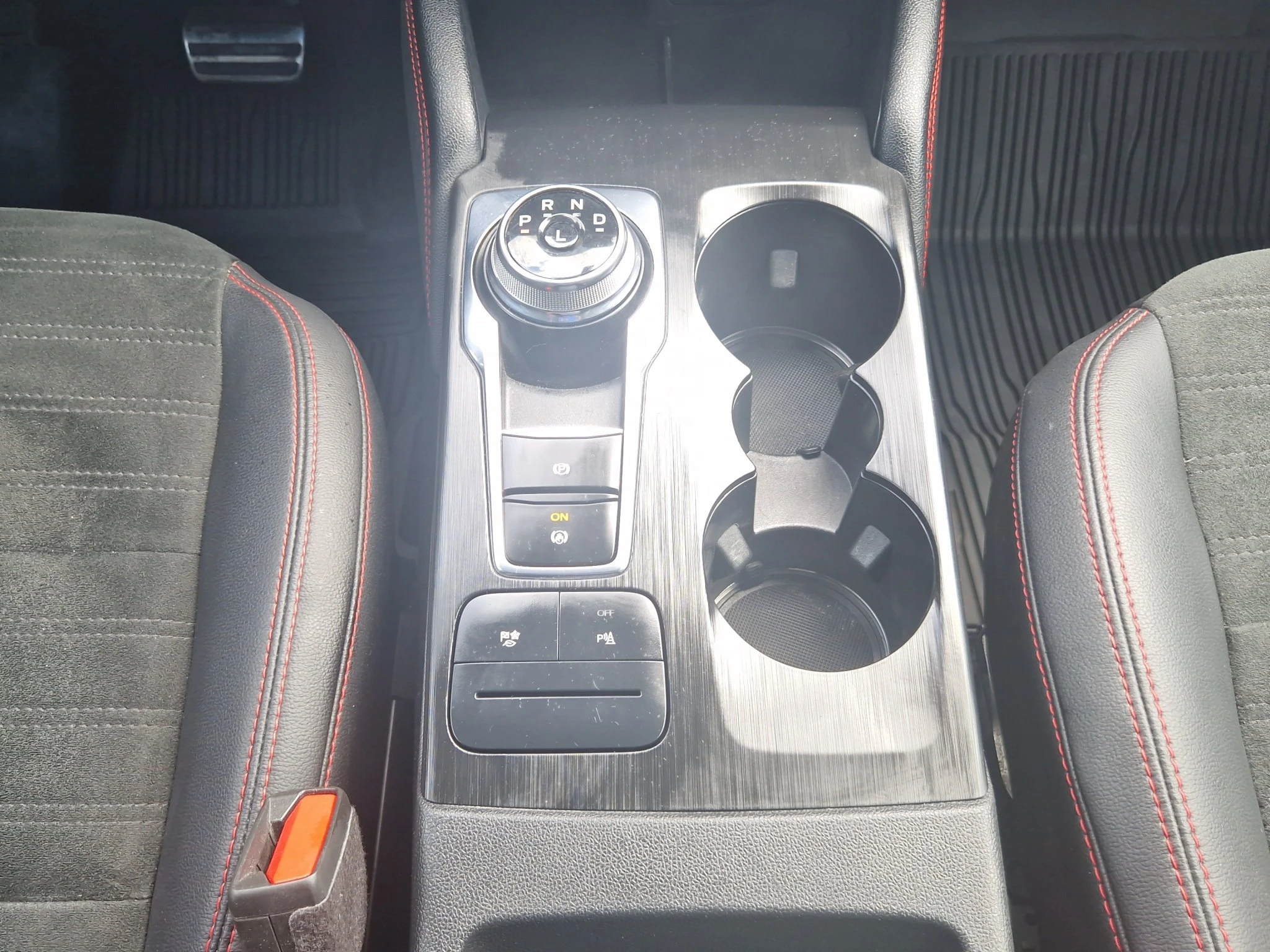 Ford Kuga 2.5 Duratec Hybrid FHEV St-Line X FWD (EURO 6