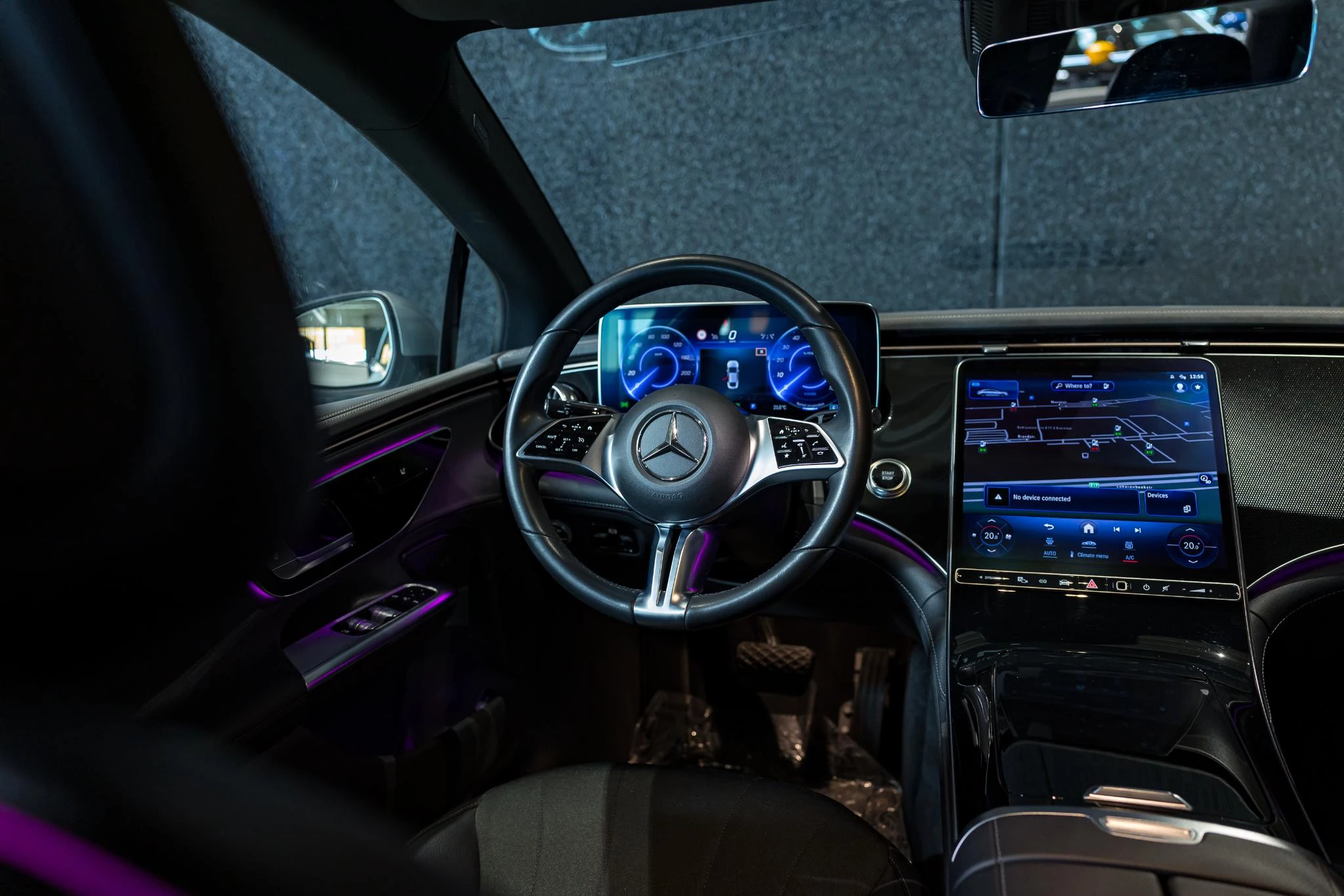 Mercedes-Benz-EQE-image-13