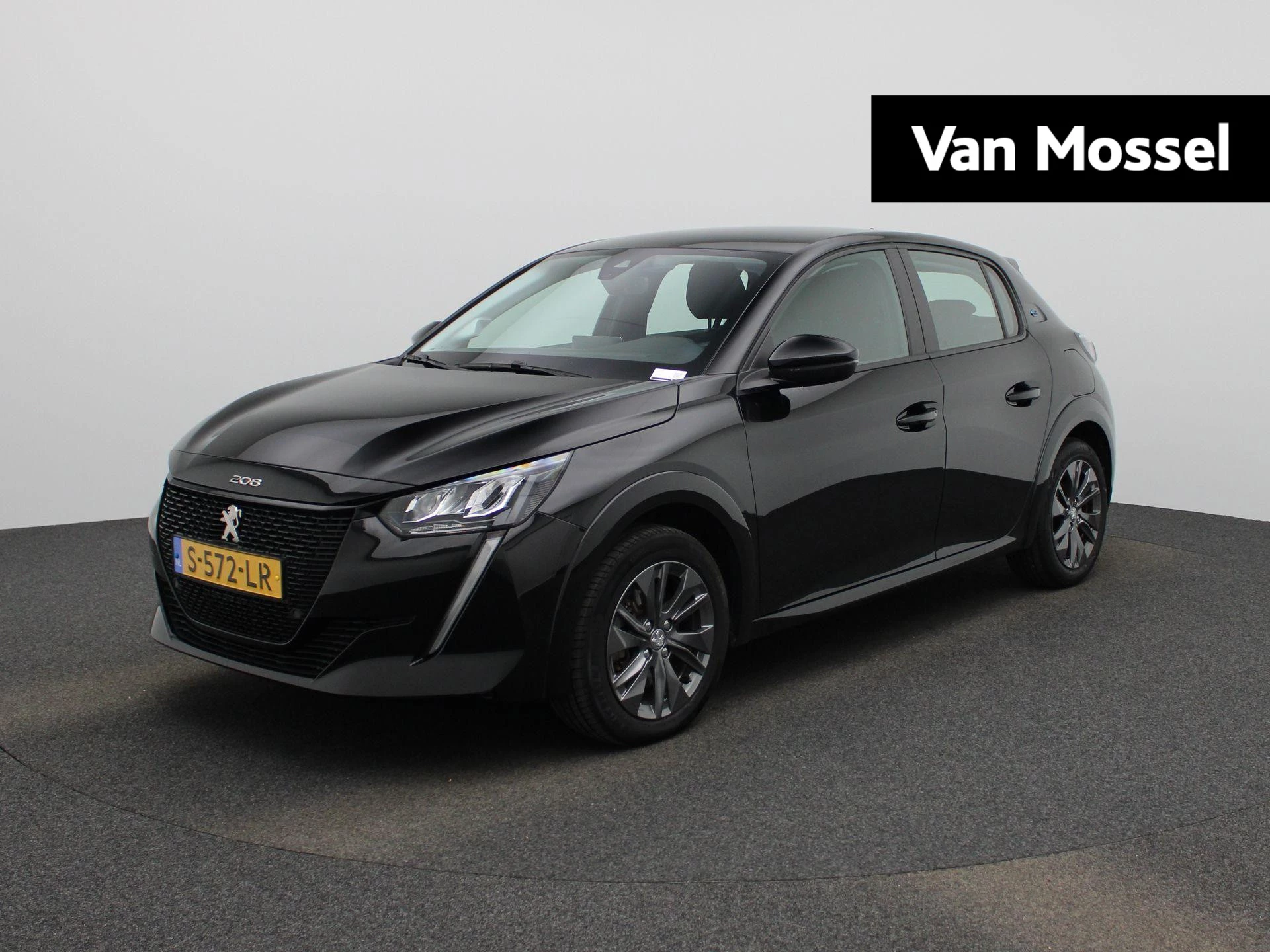 Peugeot-e-208-image-0