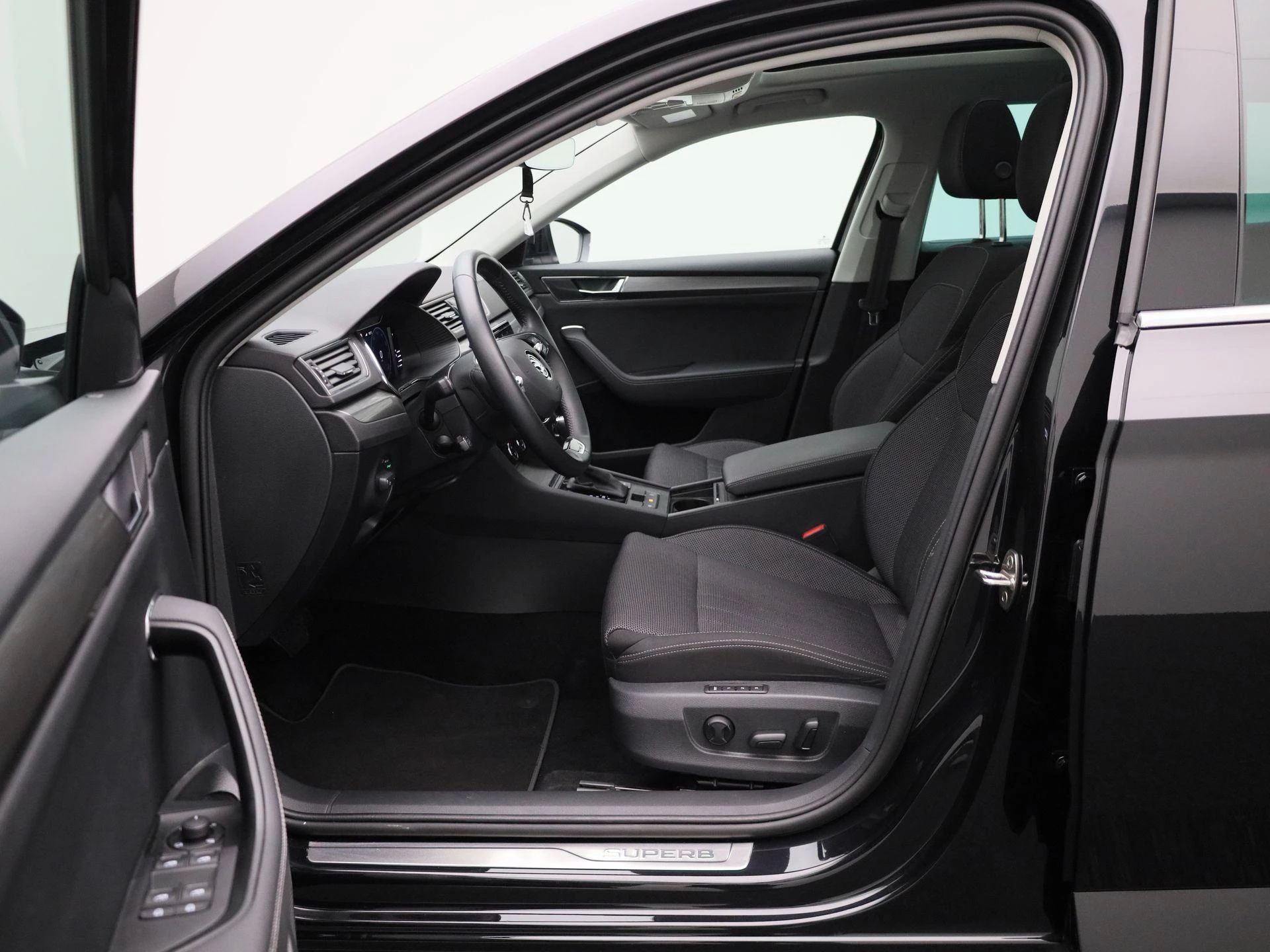 Škoda Superb Combi 1.4 TSI iV 160kW DSG6 Clever