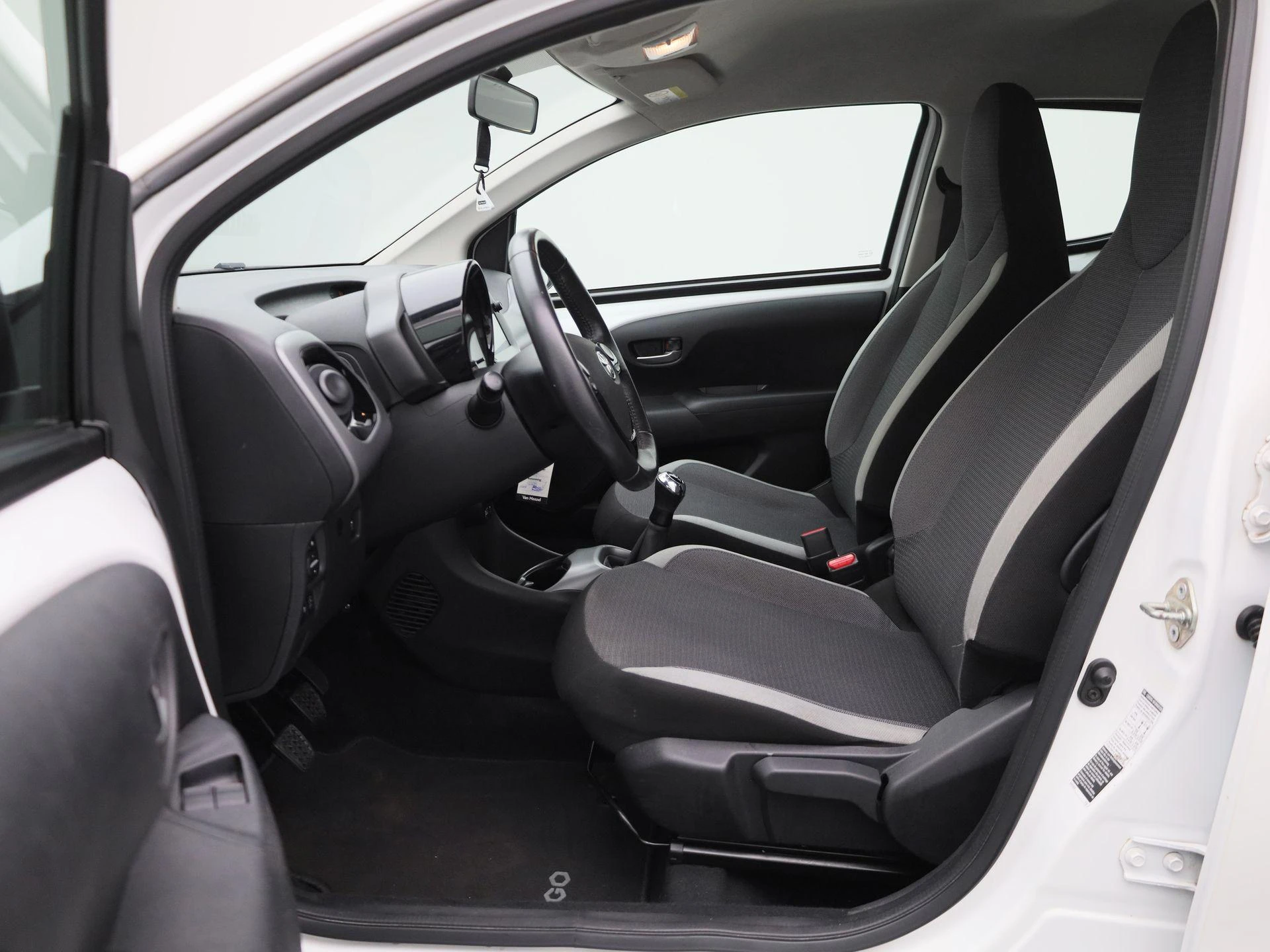 Toyota-Aygo-image-10