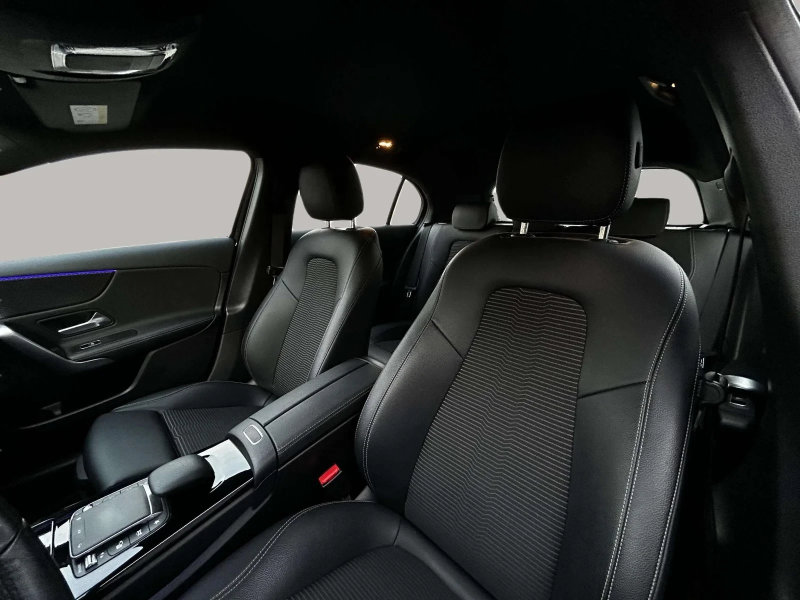 Mercedes-Benz-A-Klasse-image-11