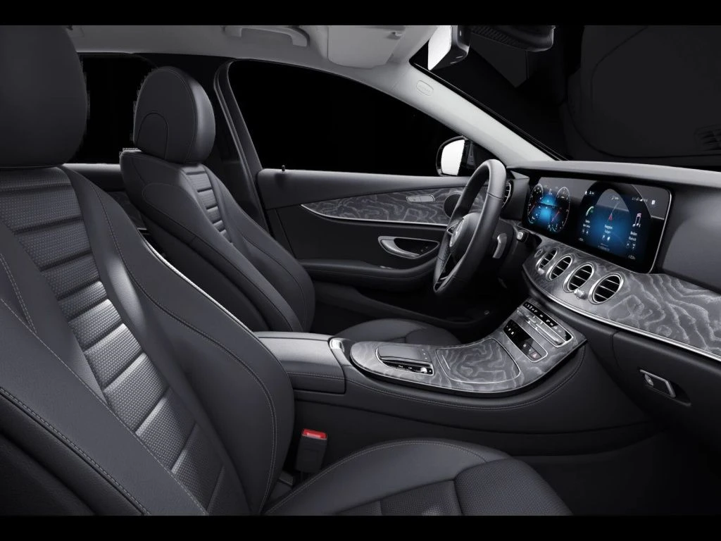 Mercedes-Benz-E-Klasse 220-image-10