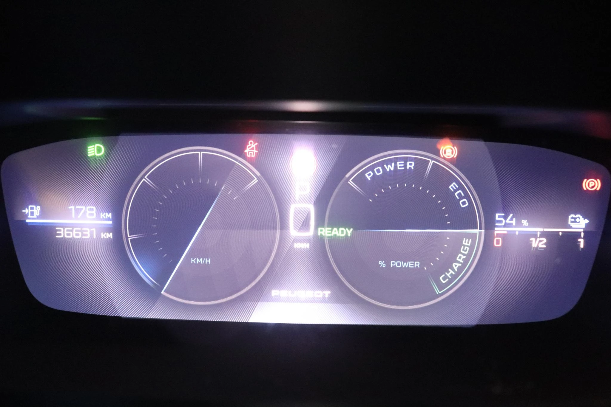Peugeot-e-308-image-15