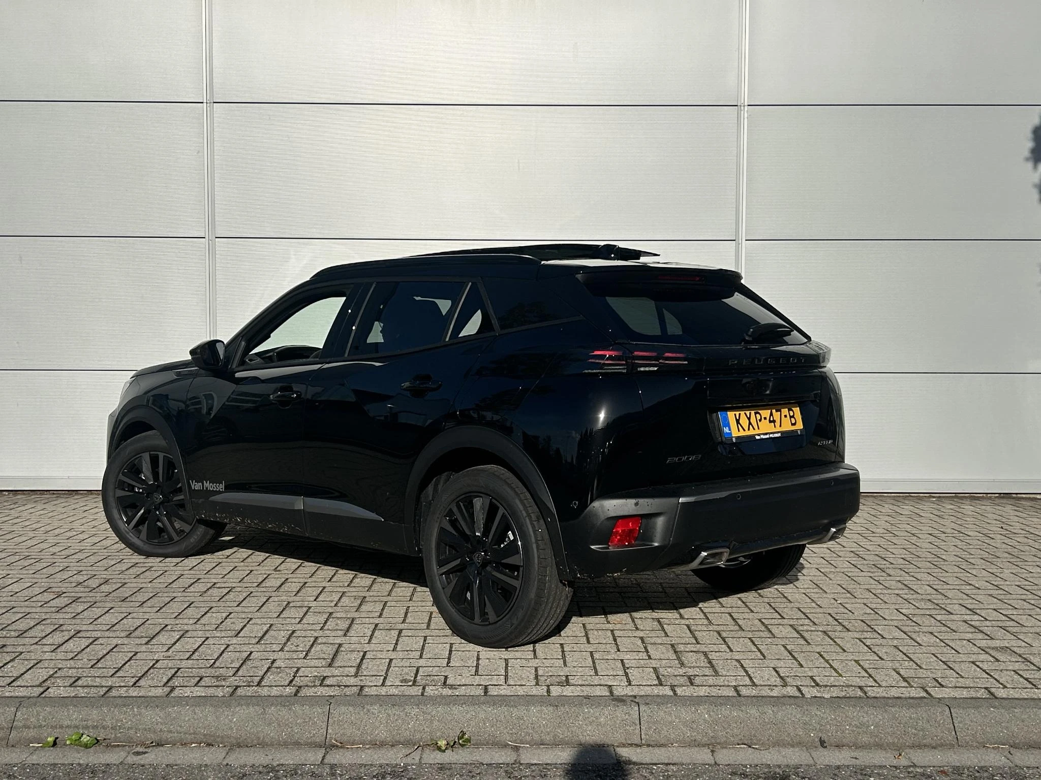 Peugeot-2008-image-3