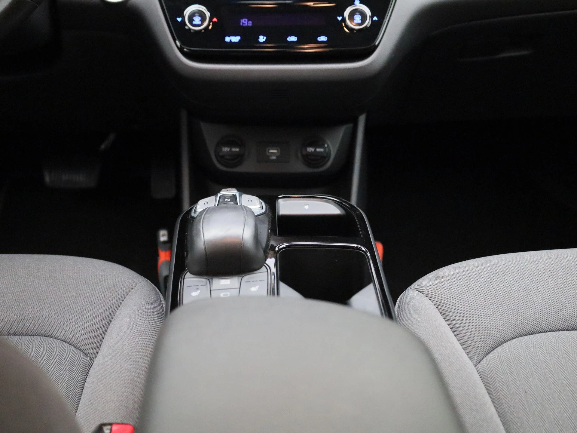 Hyundai-IONIQ-image-9