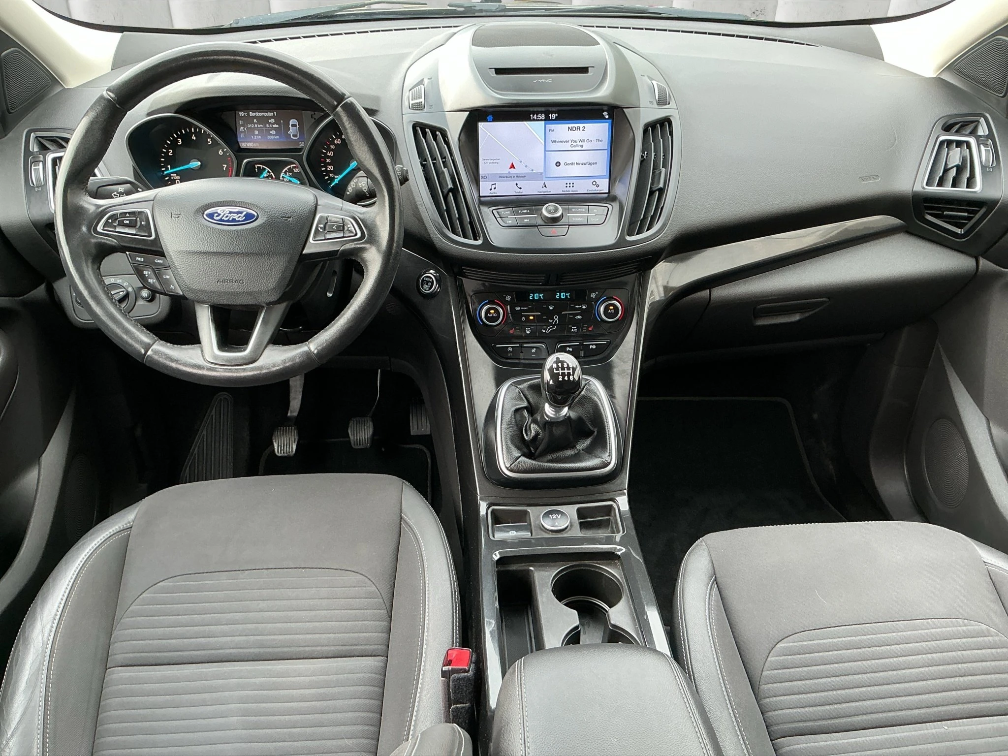 Ford-Kuga-image-11