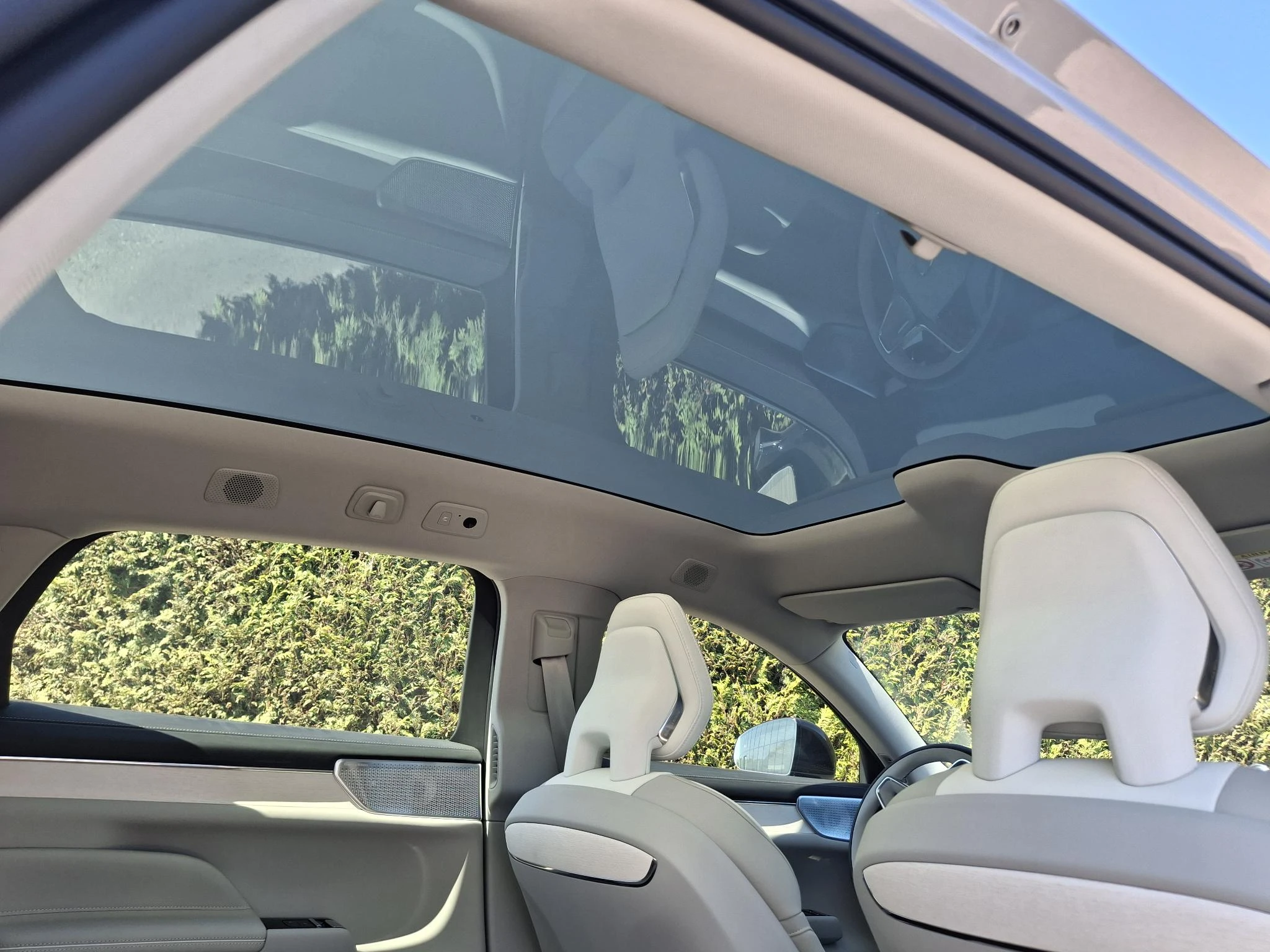 Volvo-ES90-image-26