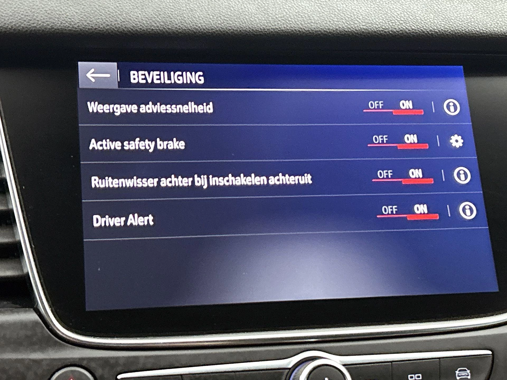 Opel-Grandland X-image-10