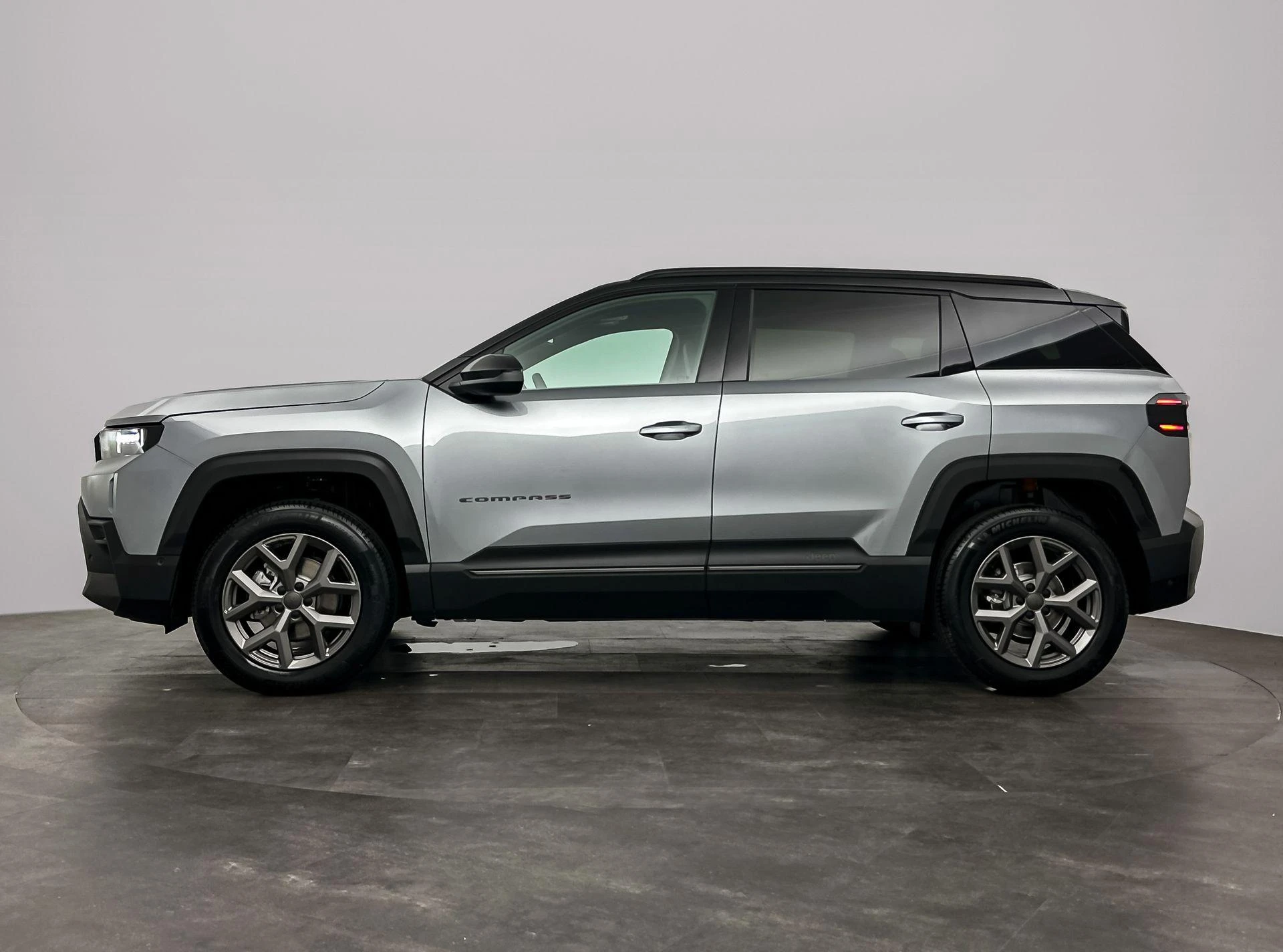 Jeep-Compass-image-8