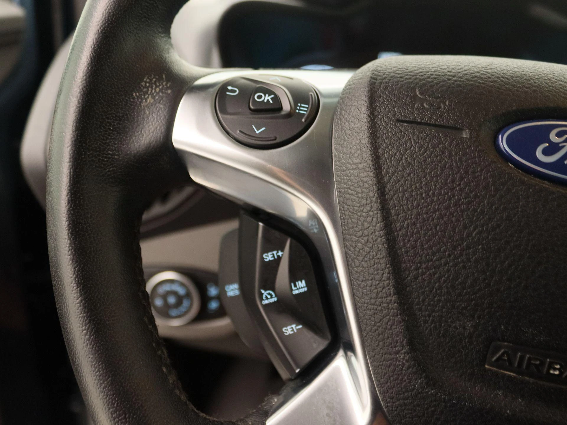 Ford-Transit Connect-image-17