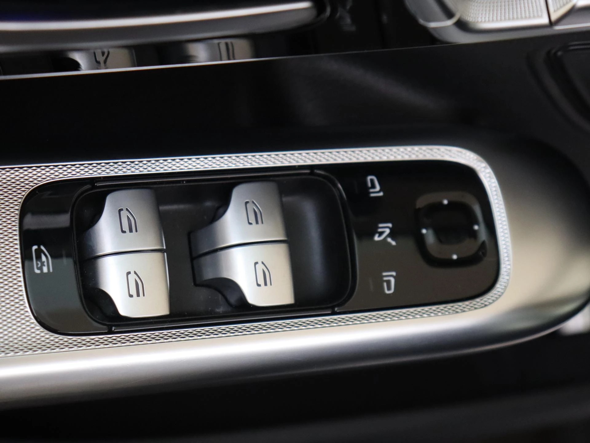 Mercedes-Benz EQE 300 Business Solution Luxury 90 kWh