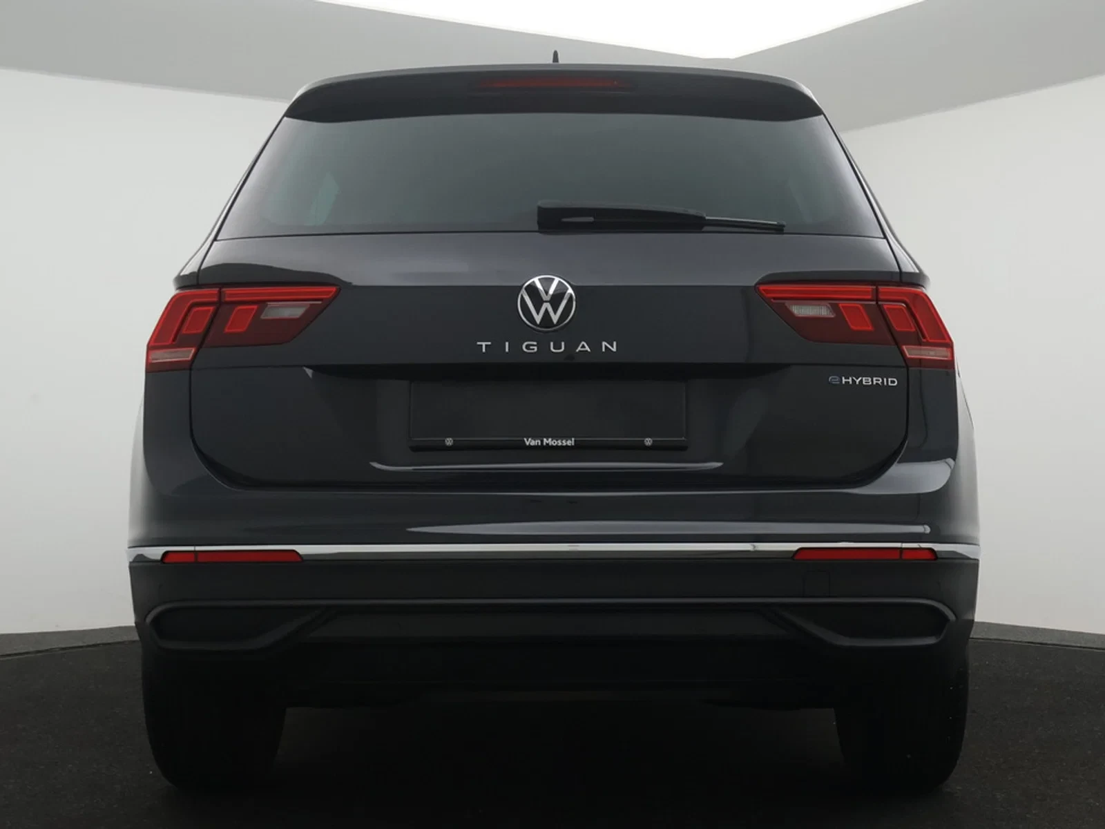 Volkswagen-Tiguan-image-3