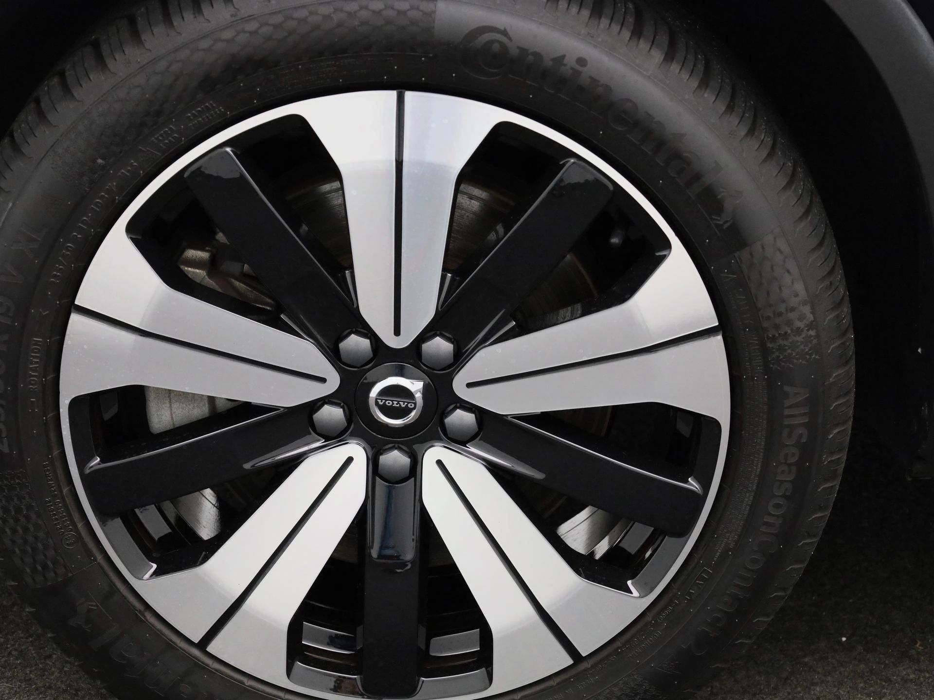 Volvo-XC40-image-14