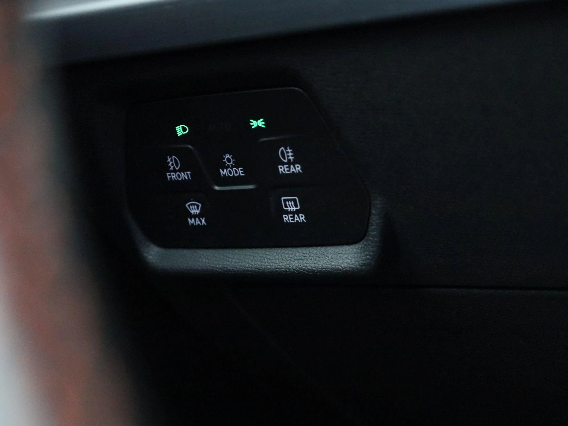 SEAT-Leon-image-21