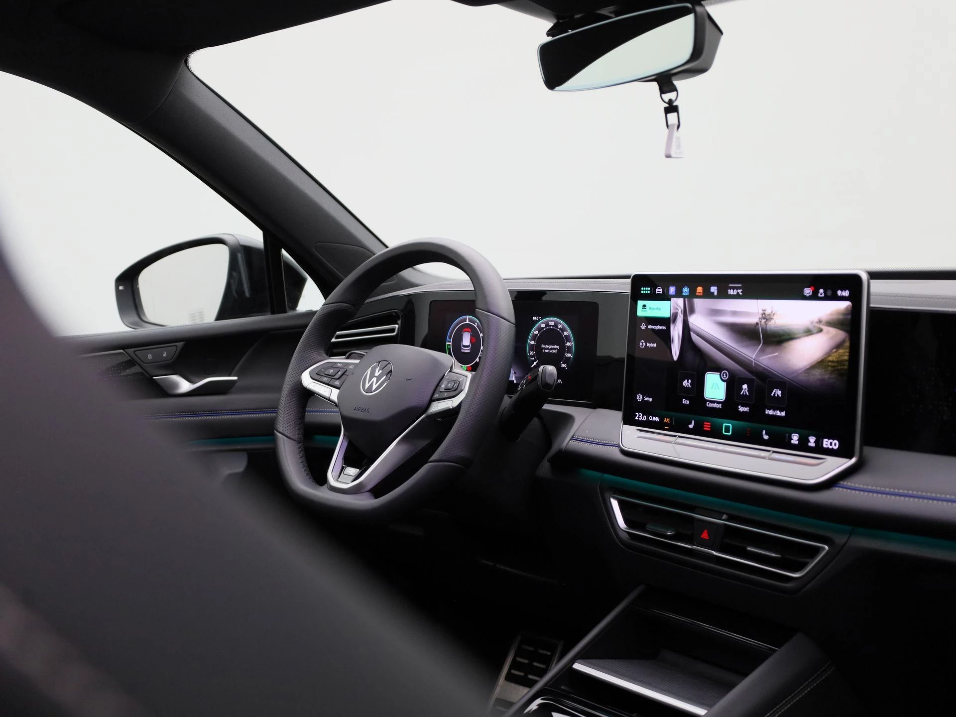 Volkswagen-Tiguan-image-42