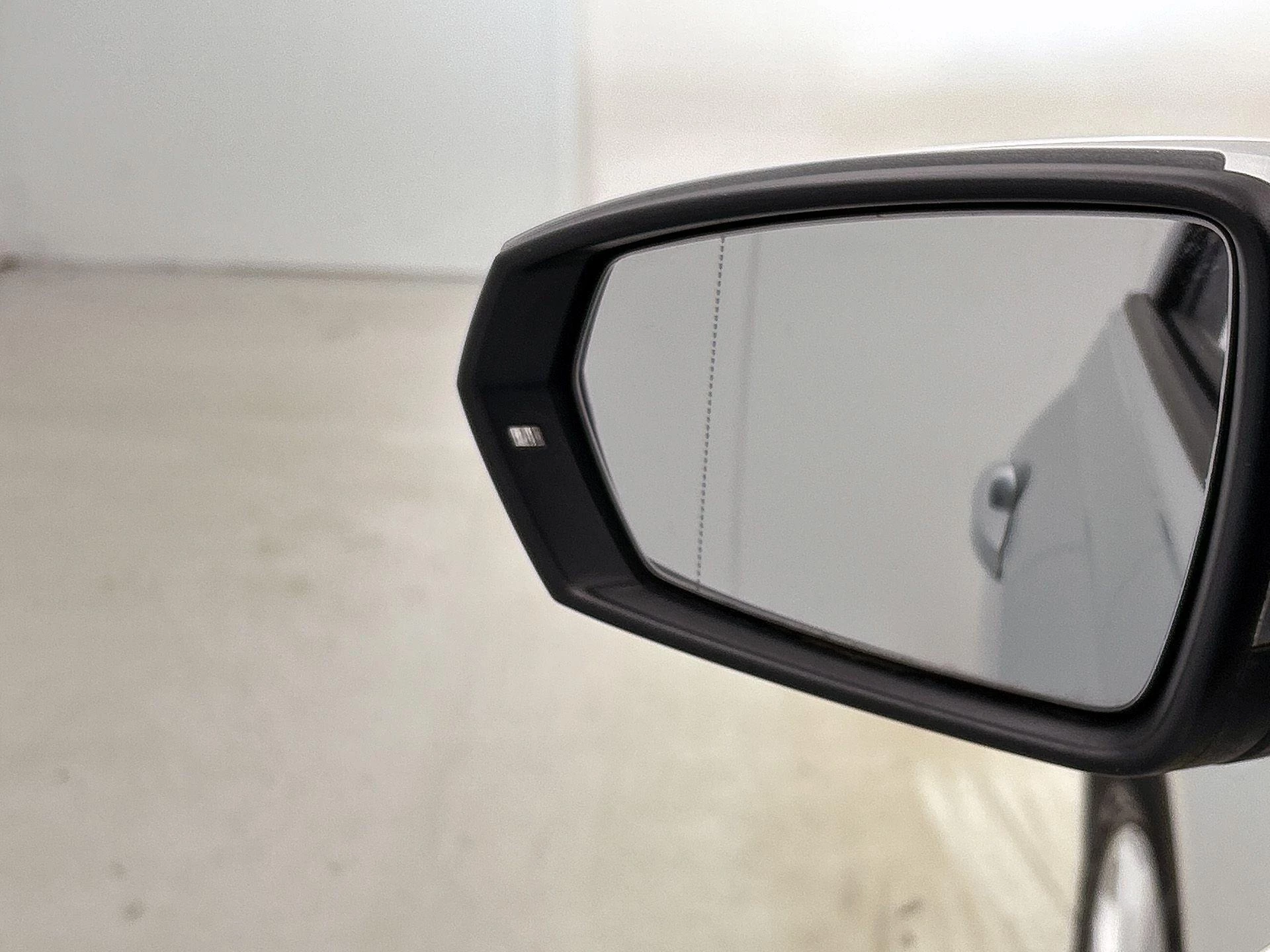 Volkswagen-Polo-image-21