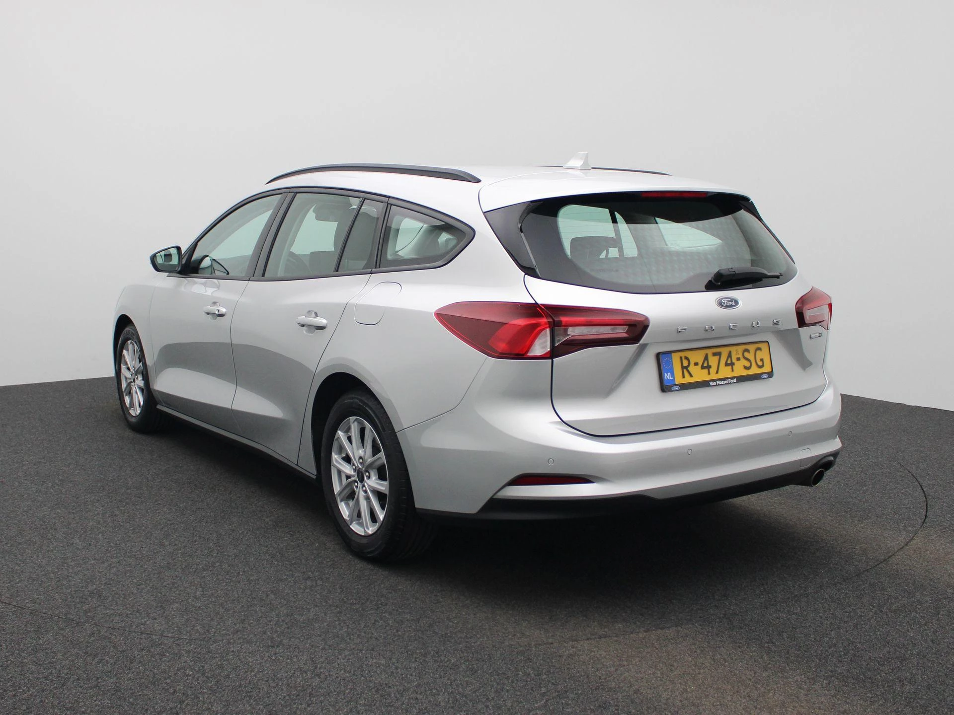 Ford Focus Wagon 1.0 EcoBoost Hybrid Connected