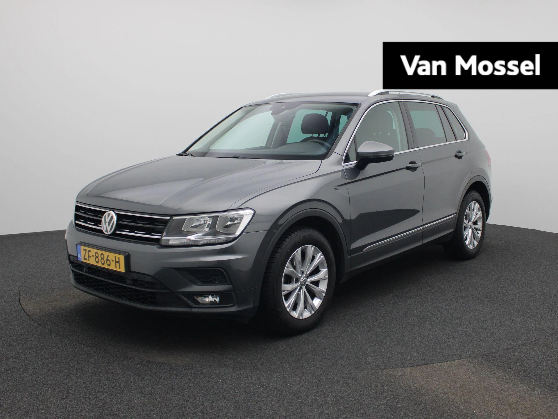 Volkswagen-Tiguan-image-0
