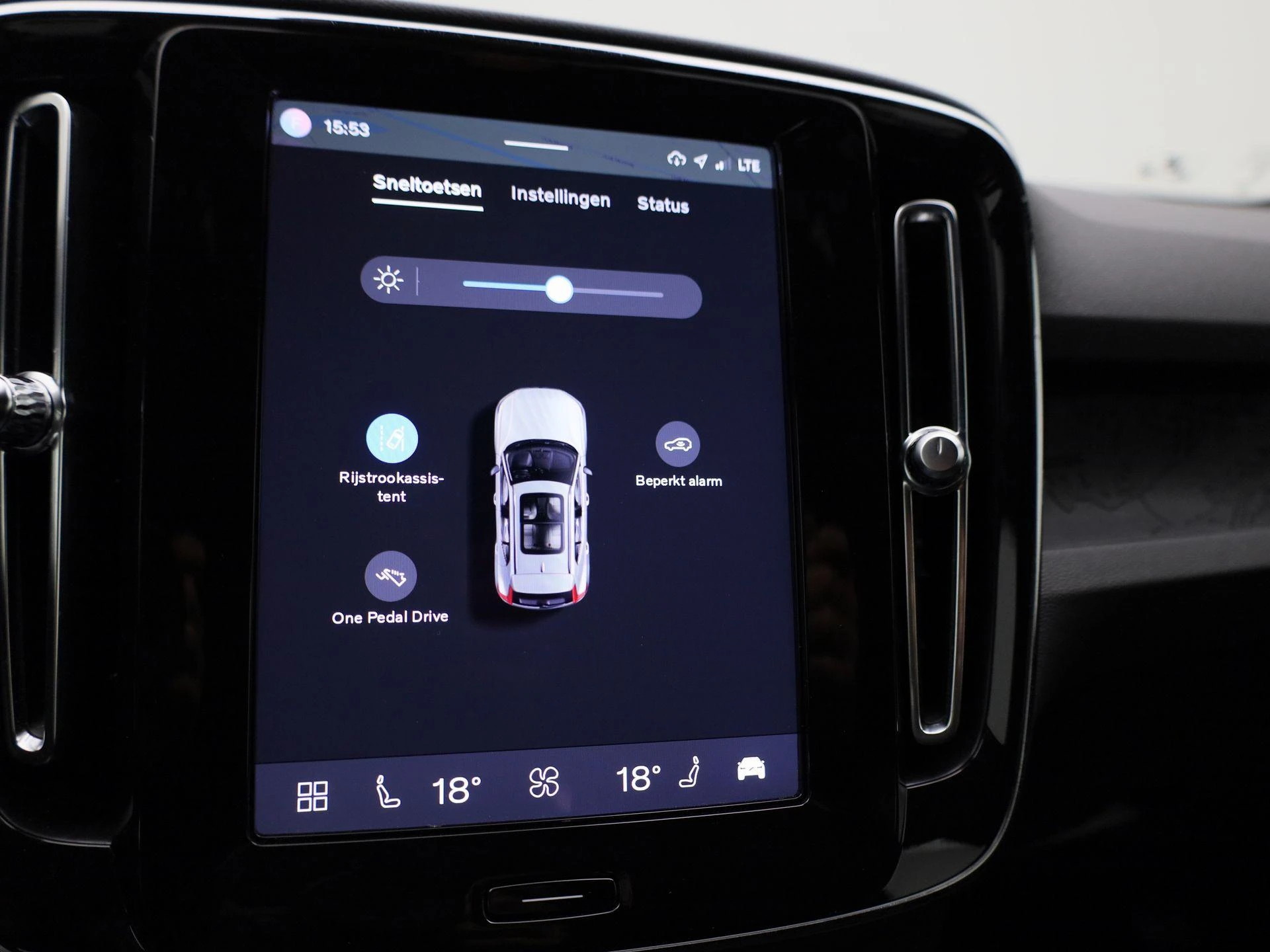 Volvo-XC40-image-27
