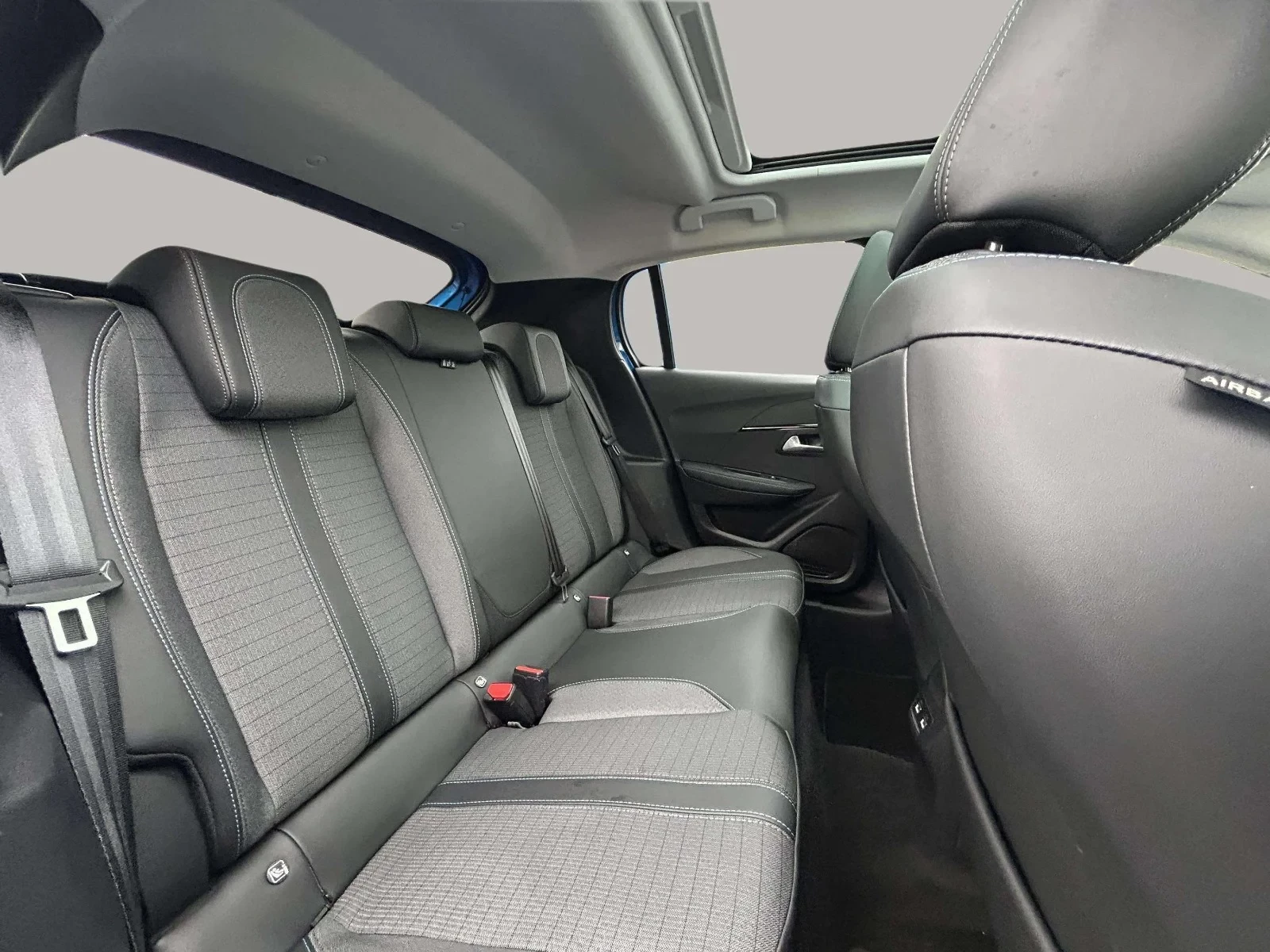 Peugeot e-208 Allure