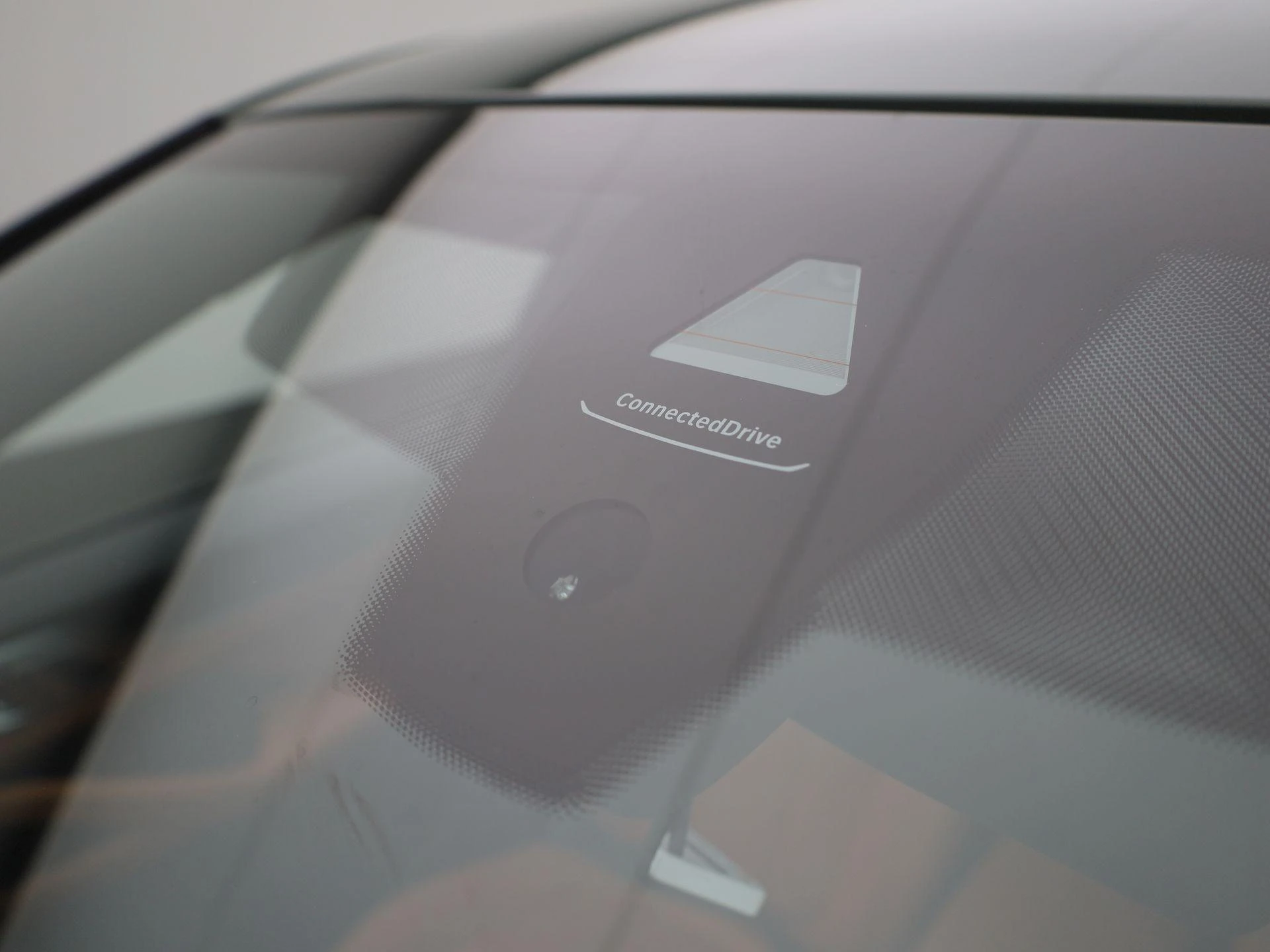 BMW-i4-image-54