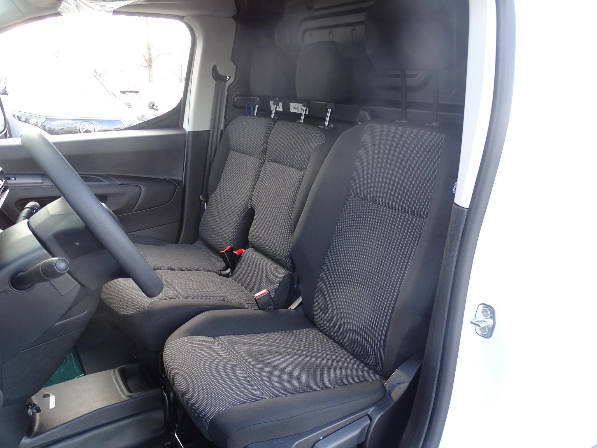 Opel-Combo-image-9
