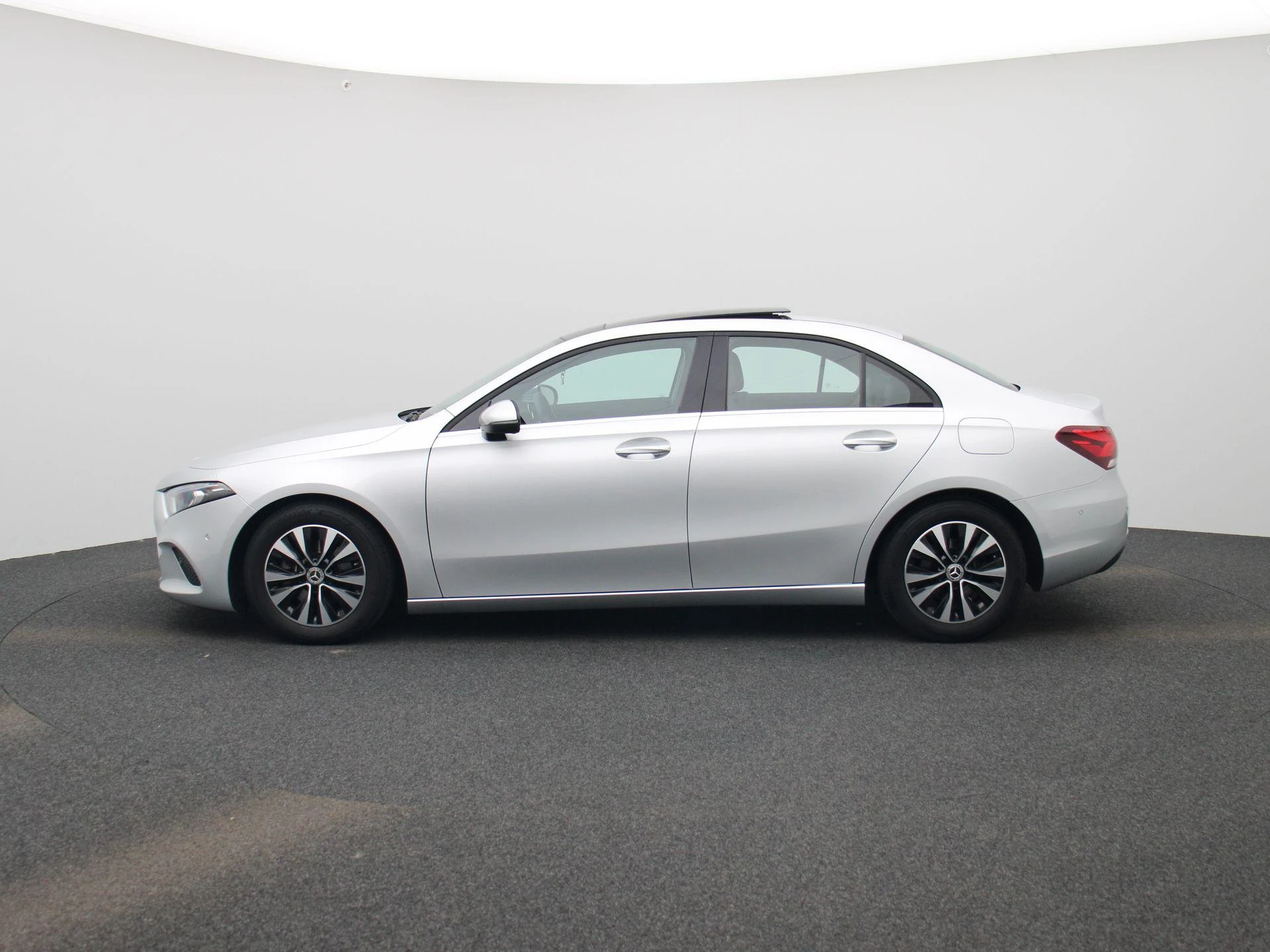 Mercedes-Benz-Classe A-image-3