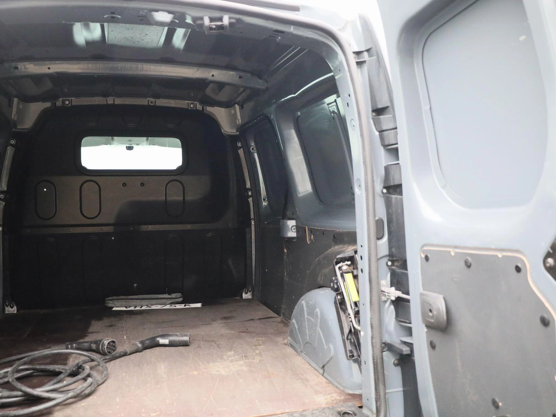 Renault-Kangoo Z.E.-image-15