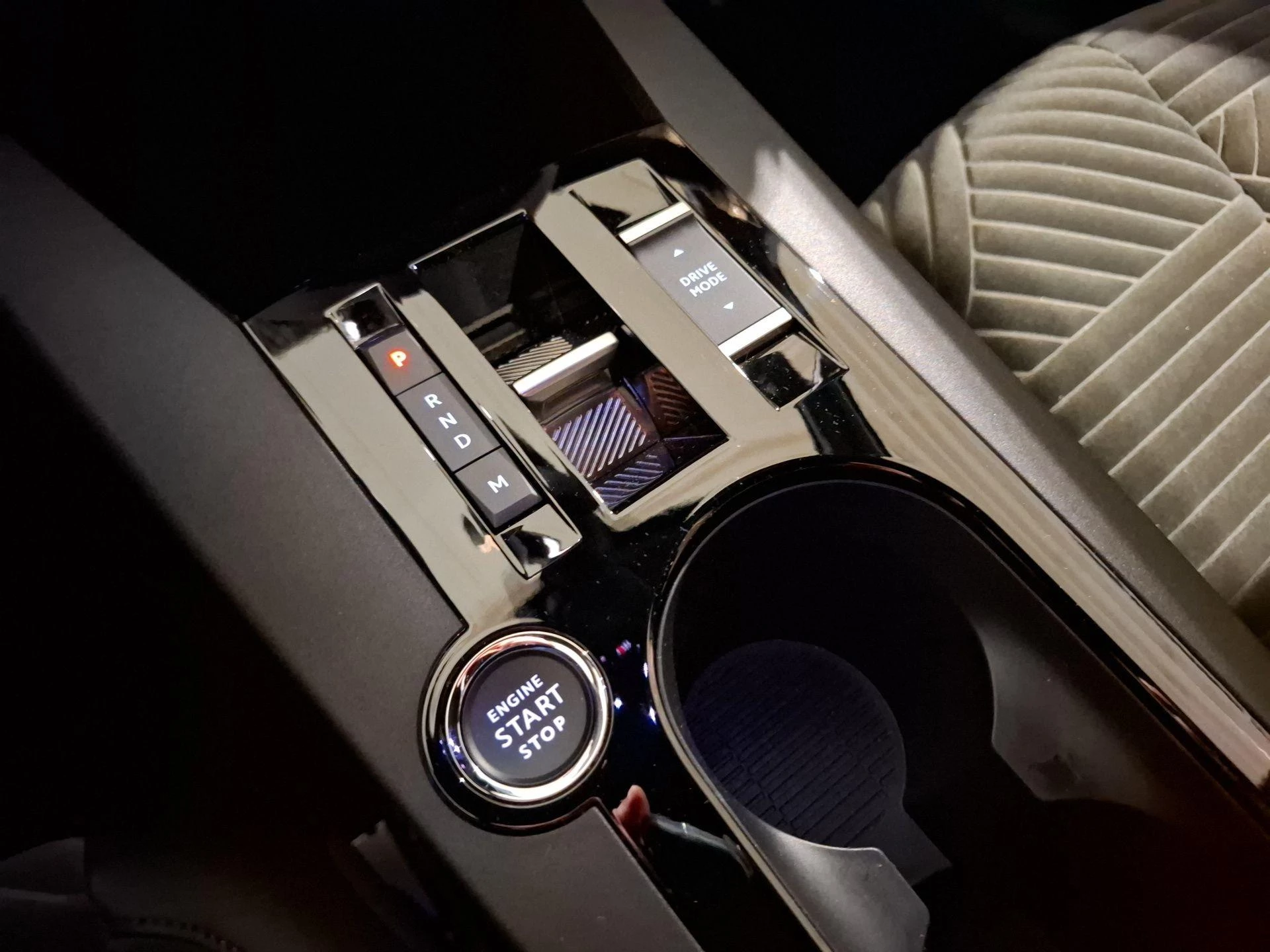 Lancia-Ypsilon-image-15